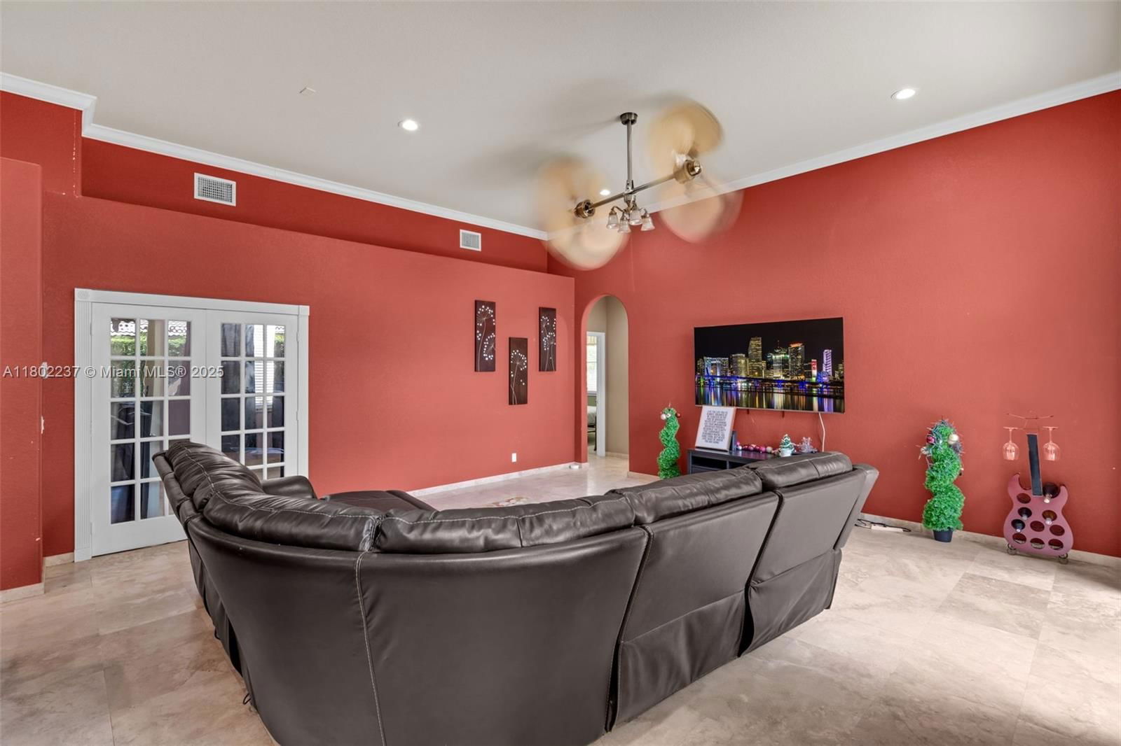 Real estate property located at 18951 30th St, Broward, Sunset Lakes Plat One, Miramar, FL