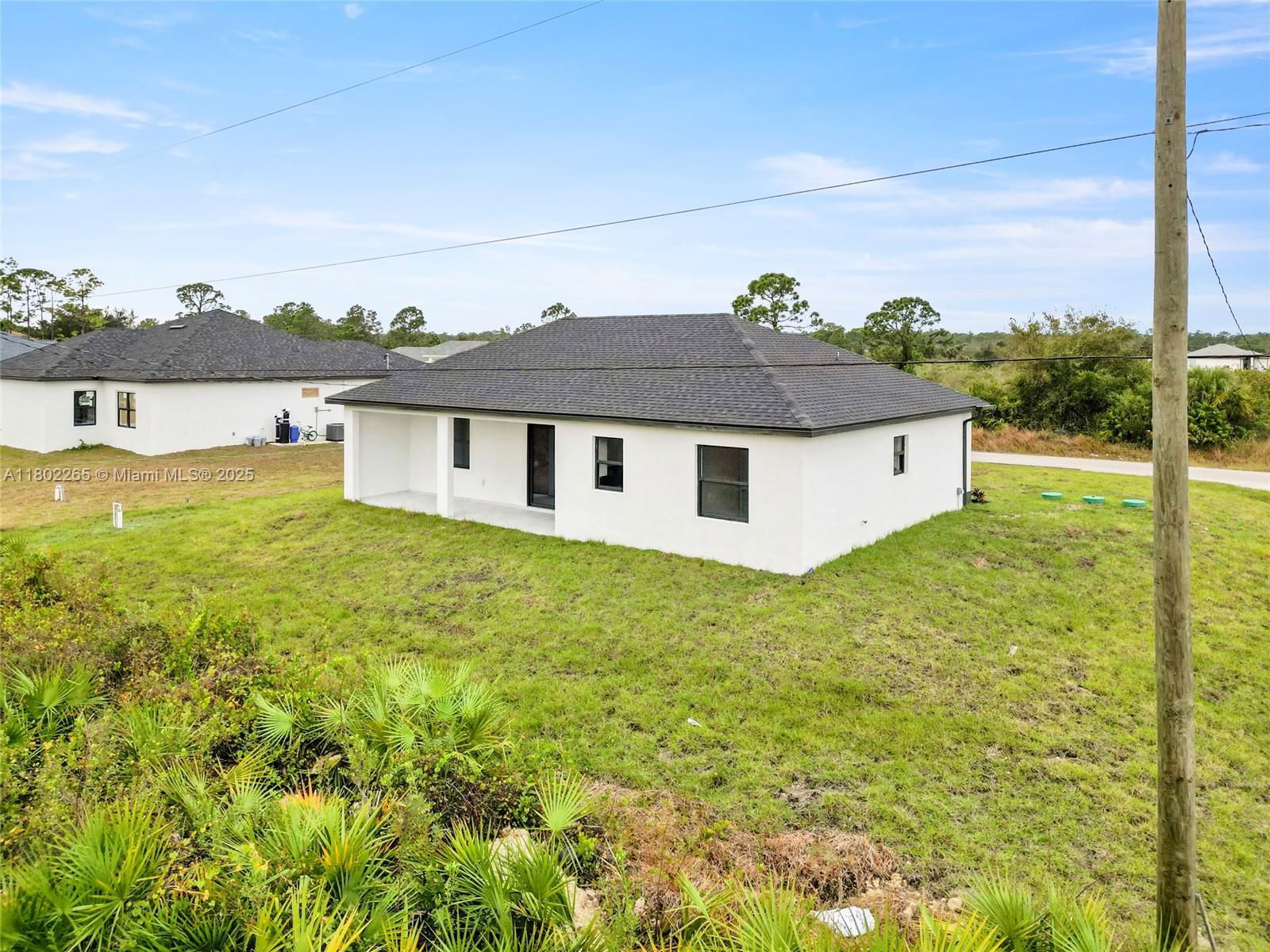 Real estate property located at 1222 Hibiscus, Lee, Lehigh Acres, Lehigh Acres, FL