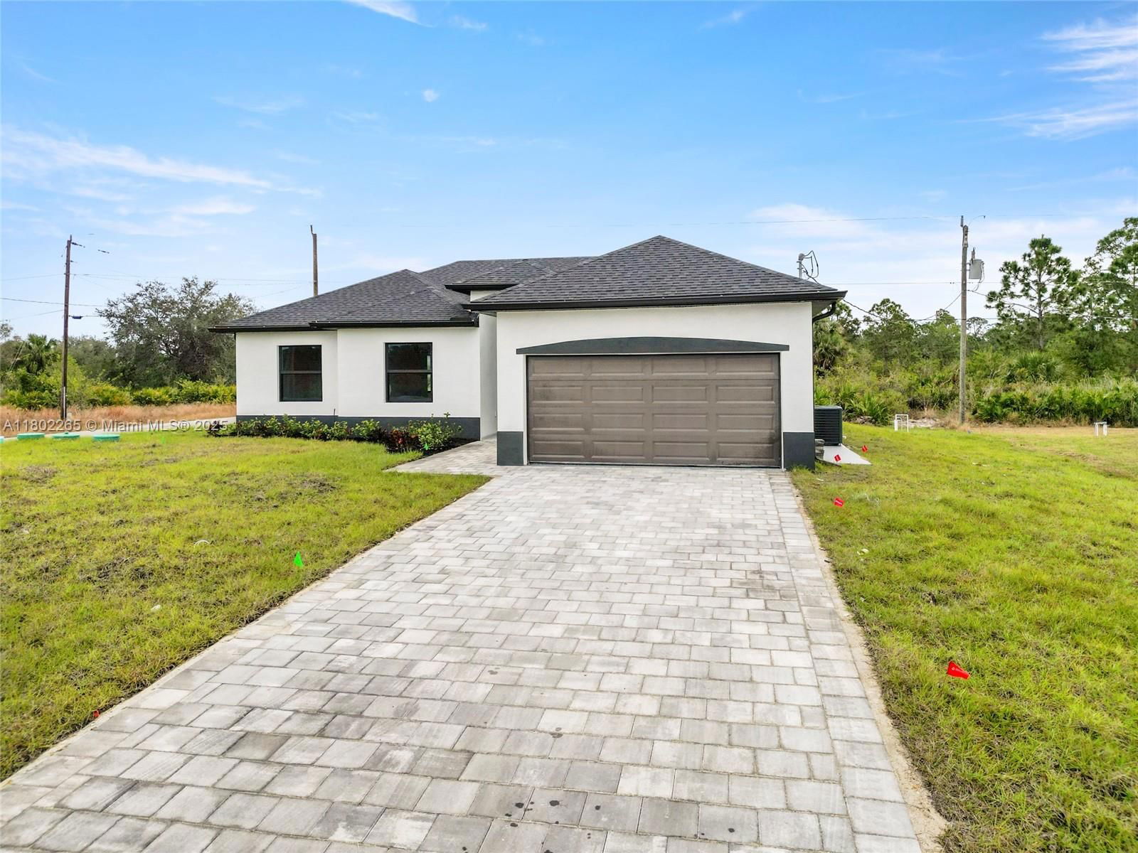 Real estate property located at 1222 Hibiscus, Lee, Lehigh Acres, Lehigh Acres, FL