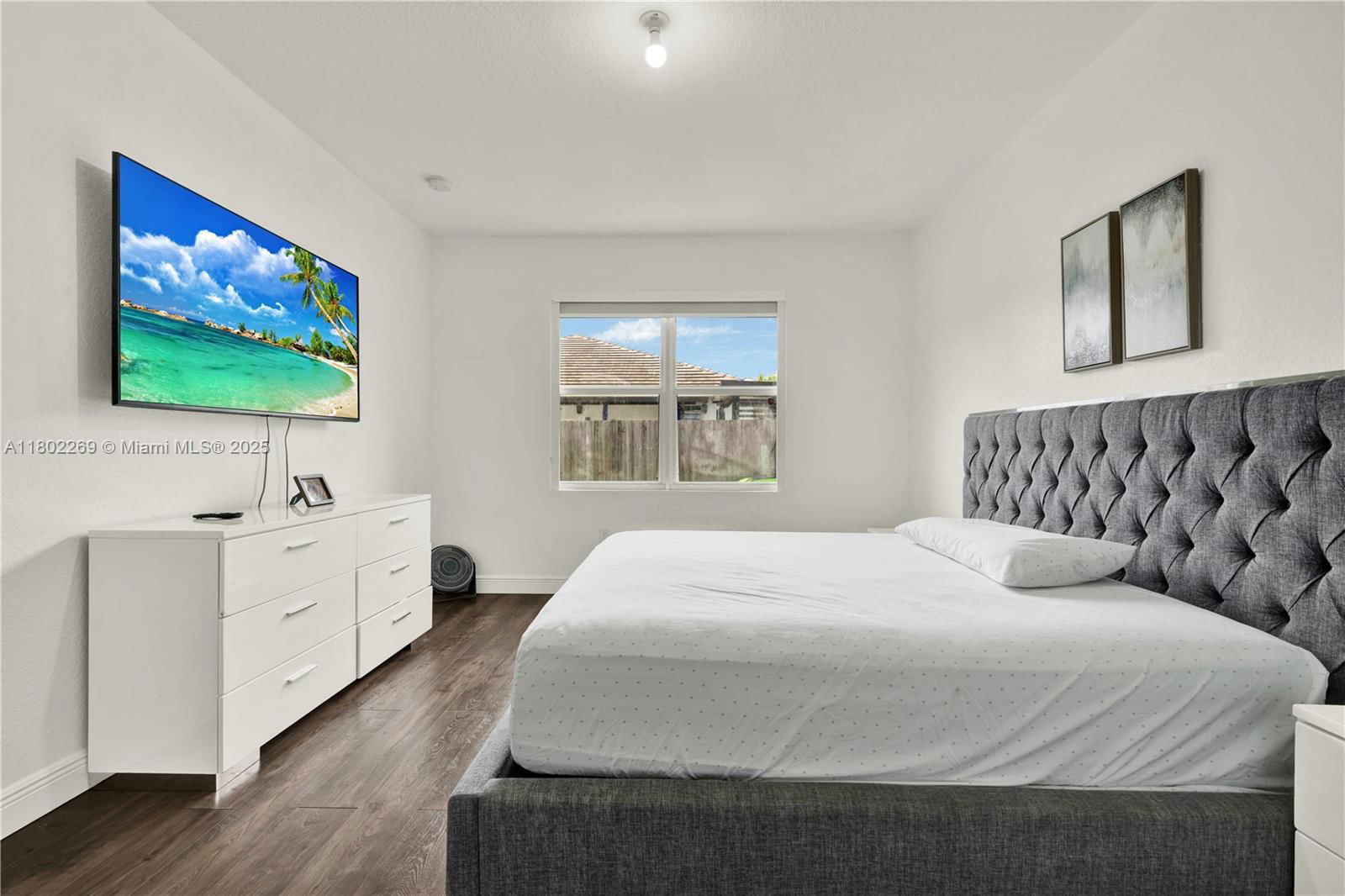 Real estate property located at 3472 2nd St, Miami-dade, Antigua At Oasis, Homestead, FL