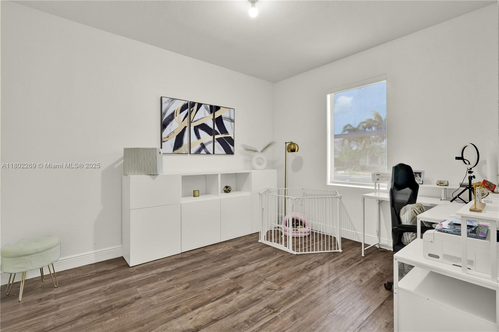 Real estate property located at 3472 2nd St, Miami-dade, Antigua At Oasis, Homestead, FL