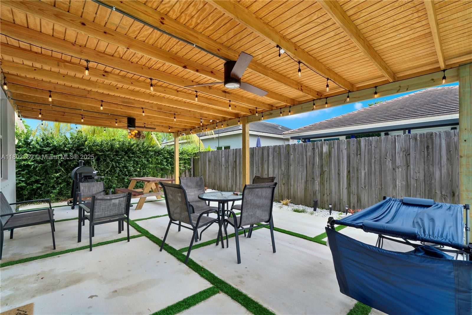 Real estate property located at 3472 2nd St, Miami-dade, Antigua At Oasis, Homestead, FL