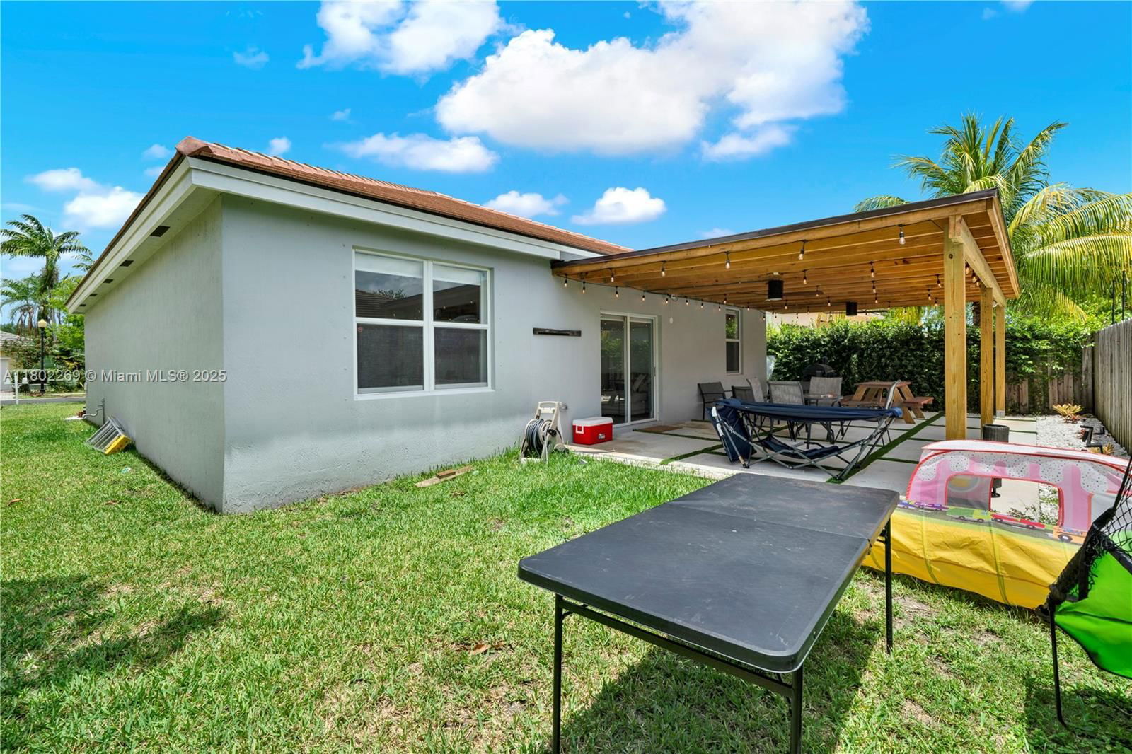 Real estate property located at 3472 2nd St, Miami-dade, Antigua At Oasis, Homestead, FL