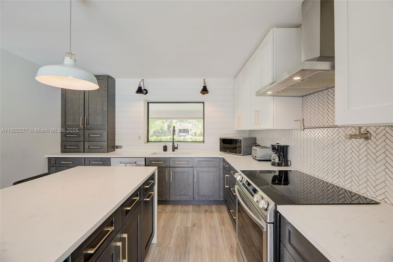 Real estate property located at 2117 62nd St, Broward, Imperial Point 1 Sec, Fort Lauderdale, FL