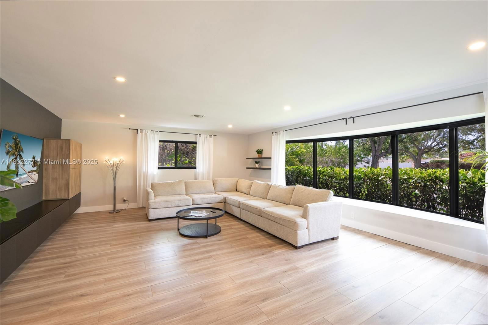 Real estate property located at 2117 62nd St, Broward, Imperial Point 1 Sec, Fort Lauderdale, FL