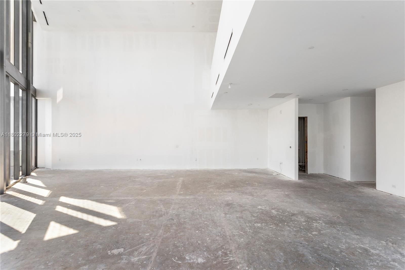 Real estate property located at 1000 Brickell Plz UPH6201, Miami-dade, Brickell Flatiron Condo, Miami, FL