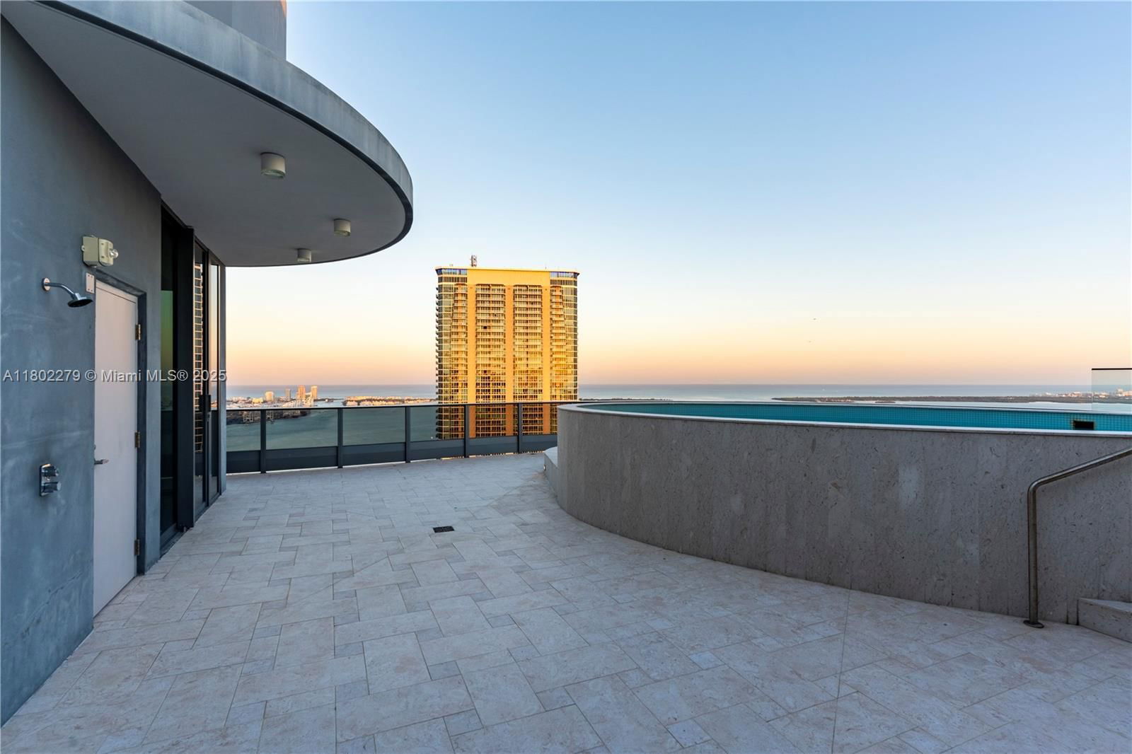 Real estate property located at 1000 Brickell Plz UPH6201, Miami-dade, Brickell Flatiron Condo, Miami, FL