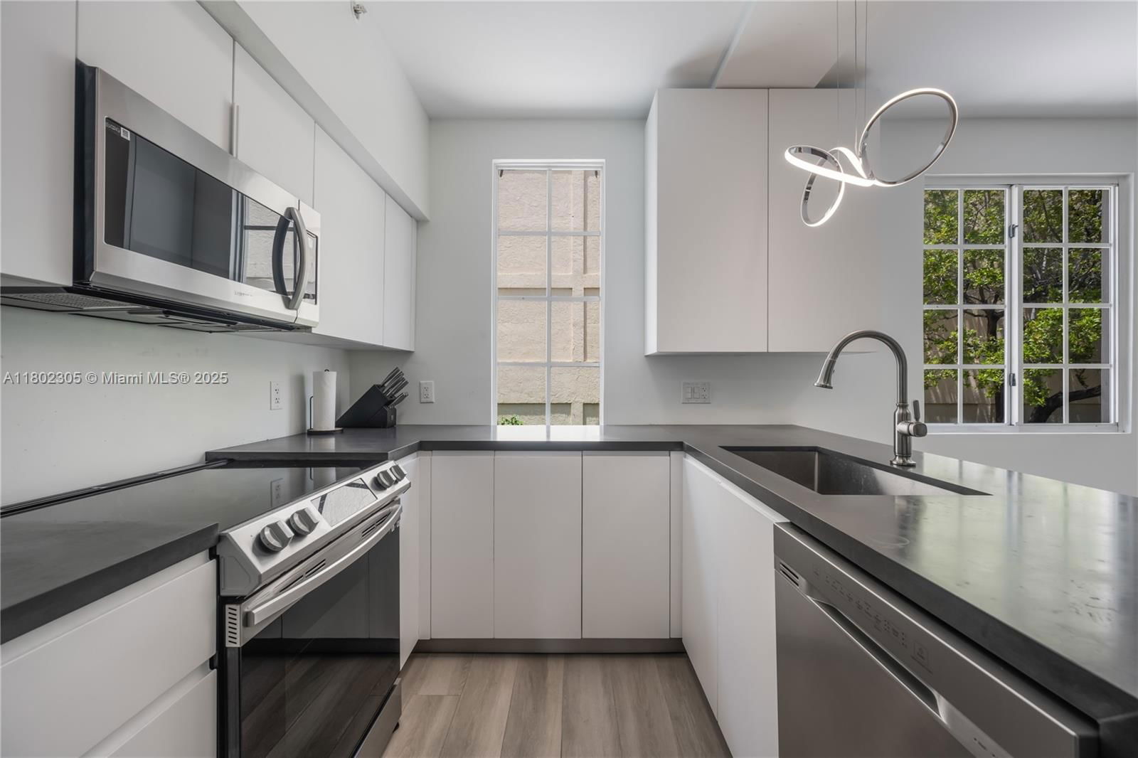Real estate property located at 2845 185th St #907, Miami-dade, Aventi At Aventura Condo, Aventura, FL
