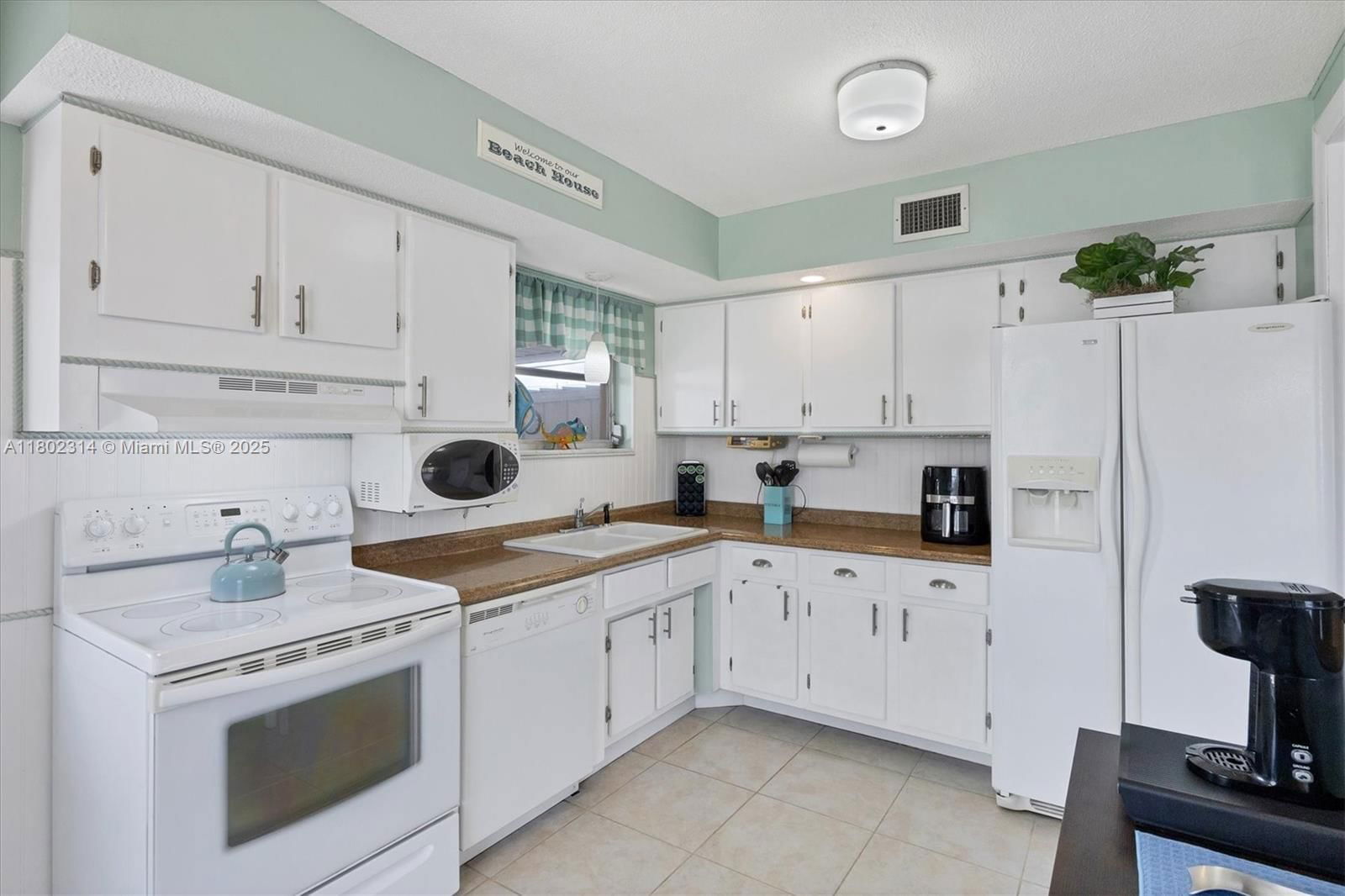 Real estate property located at 330 Lasayette Dr NE, Charlotte, Port Charlotte Sec 2, Port Charlotte, FL