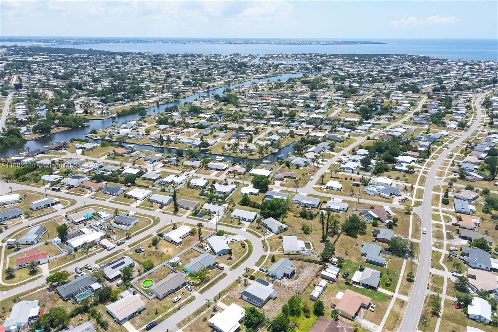 Real estate property located at 330 Lasayette Dr NE, Charlotte, Port Charlotte Sec 2, Port Charlotte, FL