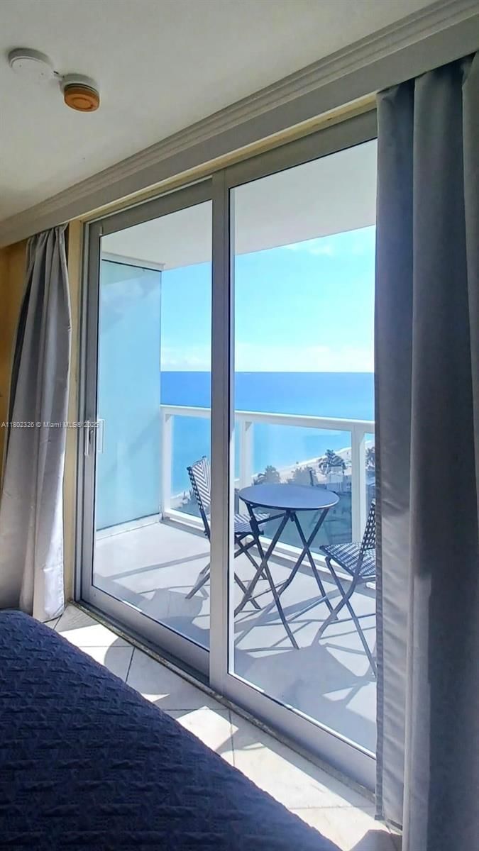 Real estate property located at 19201 Collins Ave #1105, Miami-dade, The Aventura Beach Club C, Sunny Isles Beach, FL
