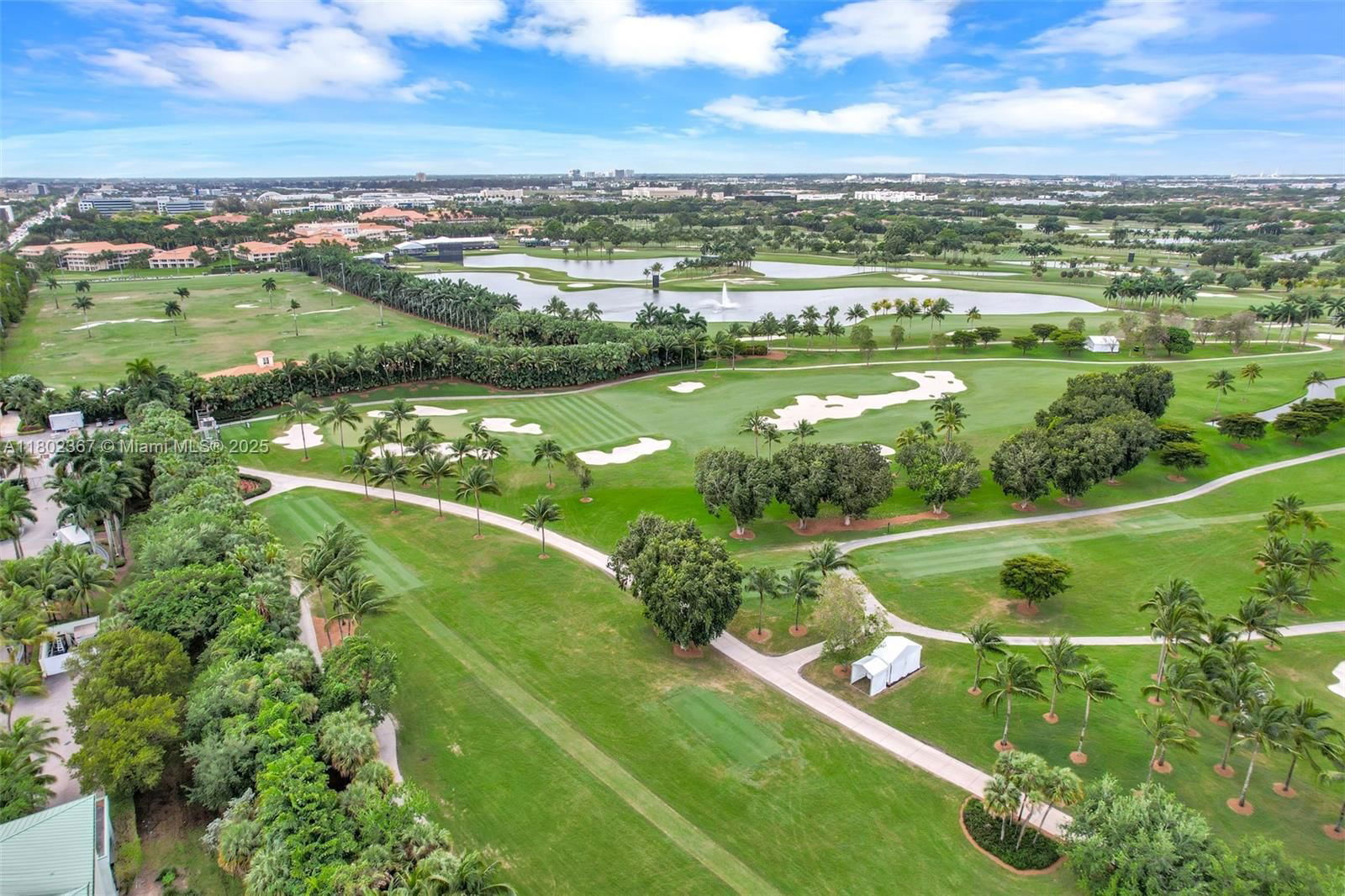 Real estate property located at 8301 41st St B-303, Miami-dade, Downtown Doral South Phas, Doral, FL