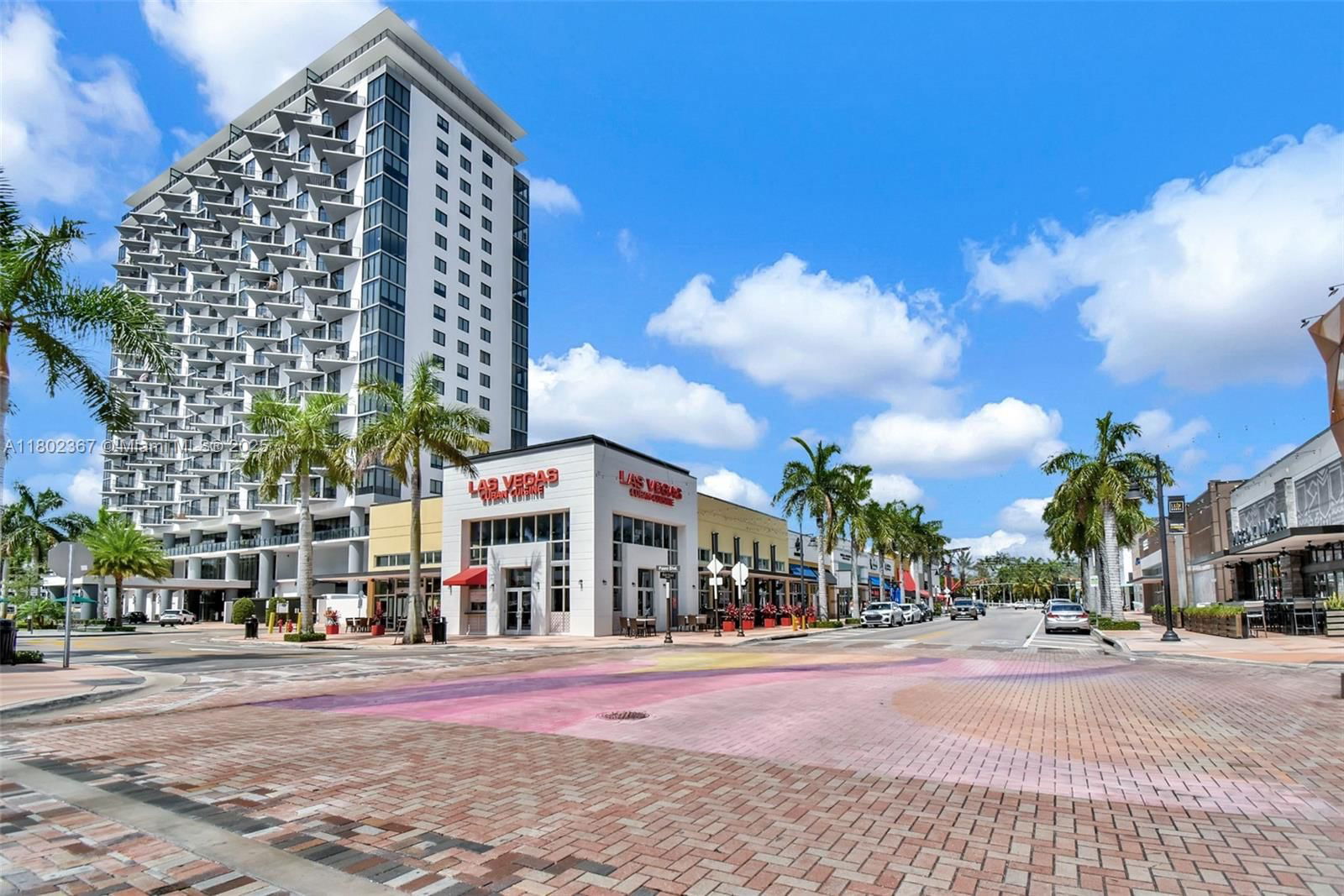 Real estate property located at 8301 41st St B-303, Miami-dade, Downtown Doral South Phas, Doral, FL