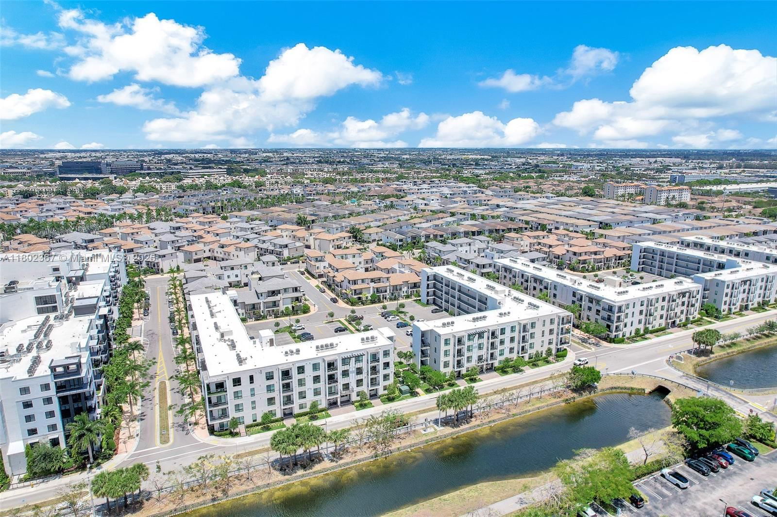 Real estate property located at 8301 41st St B-303, Miami-dade, Downtown Doral South Phas, Doral, FL