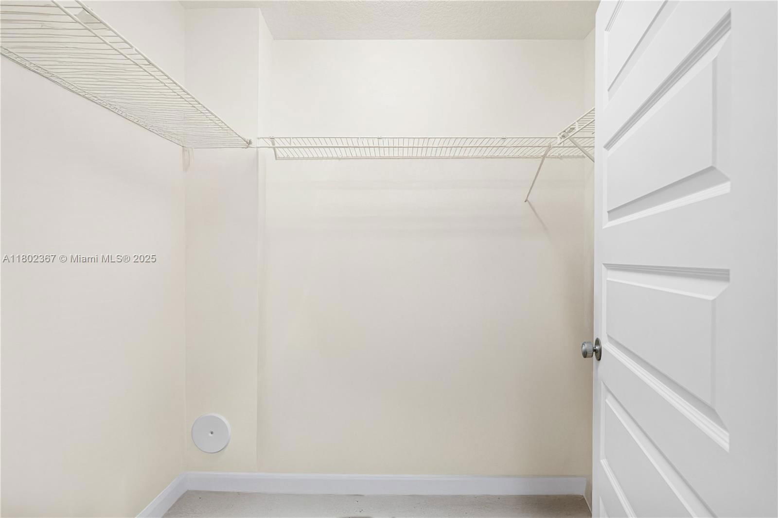 Real estate property located at 8301 41st St B-303, Miami-dade, Downtown Doral South Phas, Doral, FL