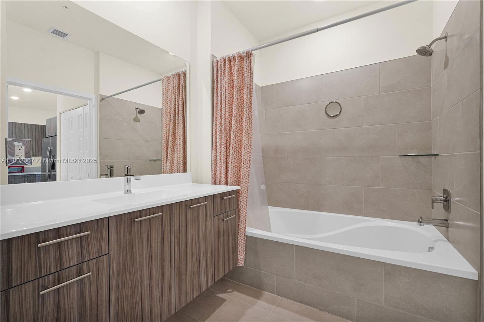 Real estate property located at 8301 41st St B-303, Miami-dade, Downtown Doral South Phas, Doral, FL