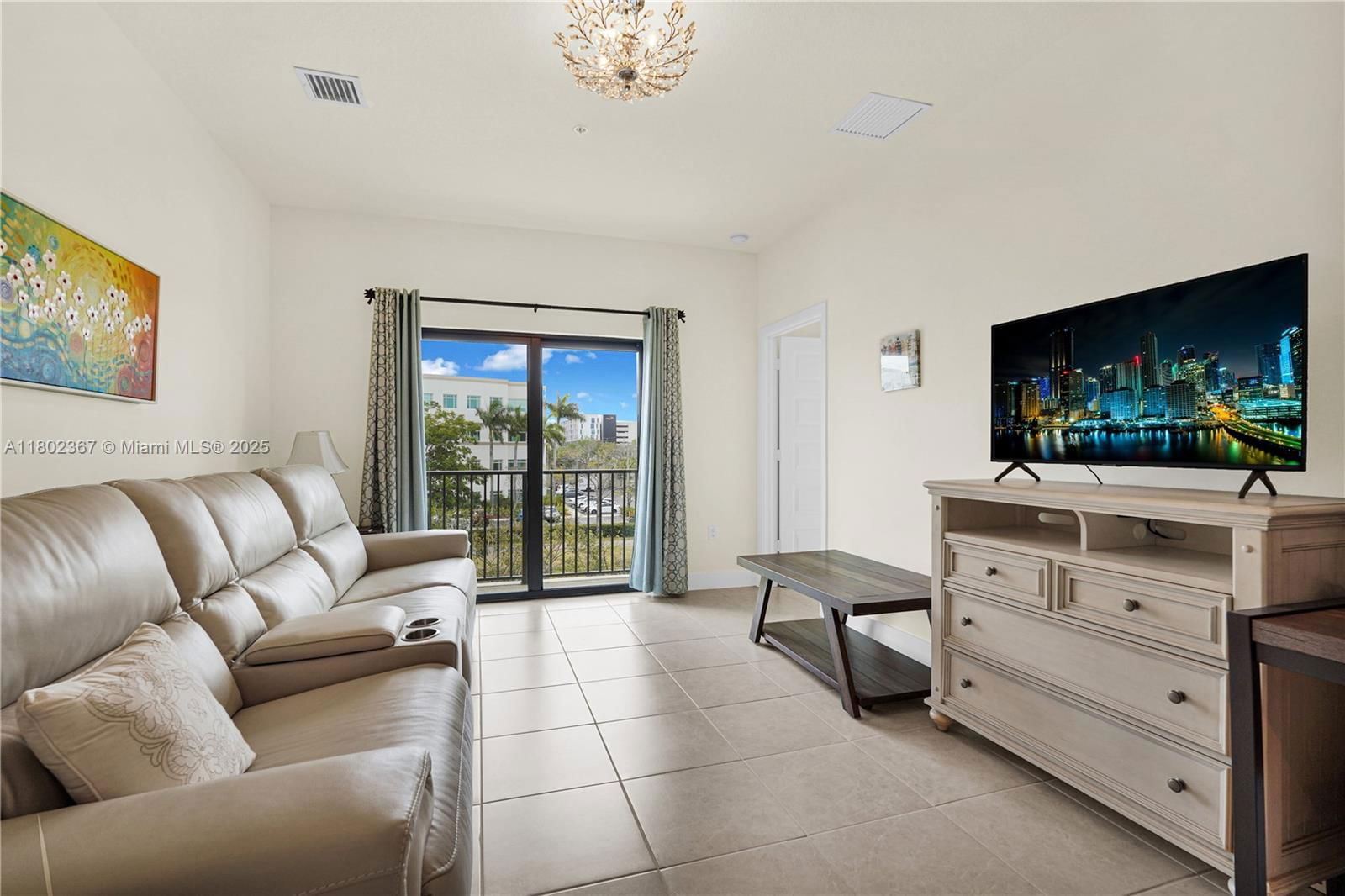 Real estate property located at 8301 41st St B-303, Miami-dade, Downtown Doral South Phas, Doral, FL