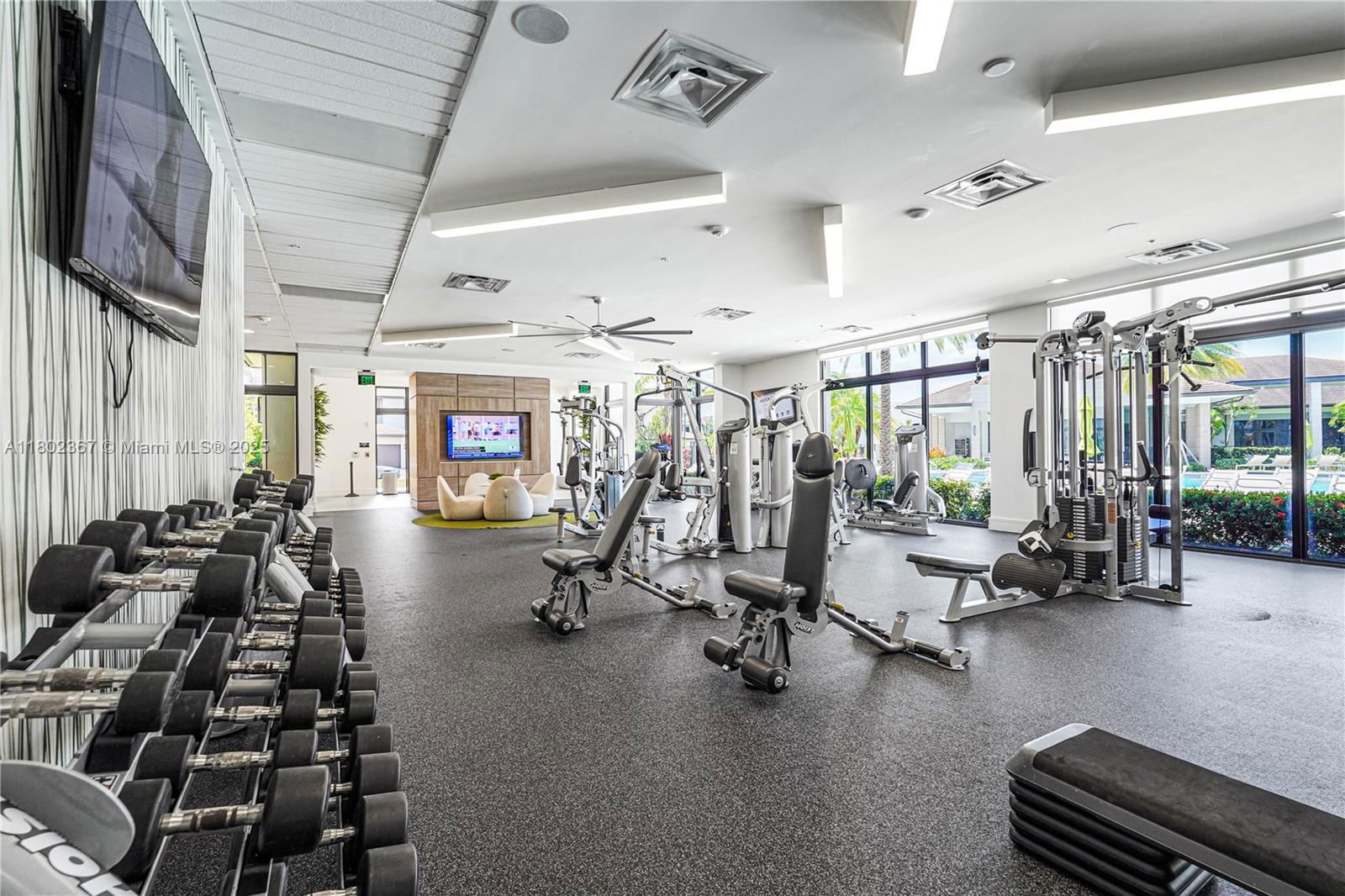 Real estate property located at 8301 41st St B-303, Miami-dade, Downtown Doral South Phas, Doral, FL