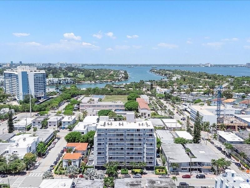 Real estate property located at 7620 Carlyle Ave #702, Miami-dade, Carlyle Plaza Condo, Miami Beach, FL