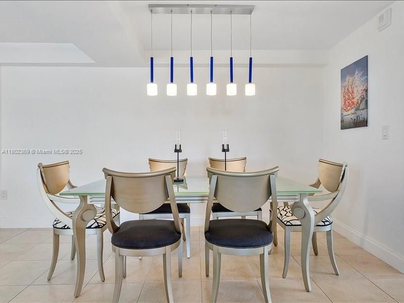 Real estate property located at 7620 Carlyle Ave #702, Miami-dade, Carlyle Plaza Condo, Miami Beach, FL