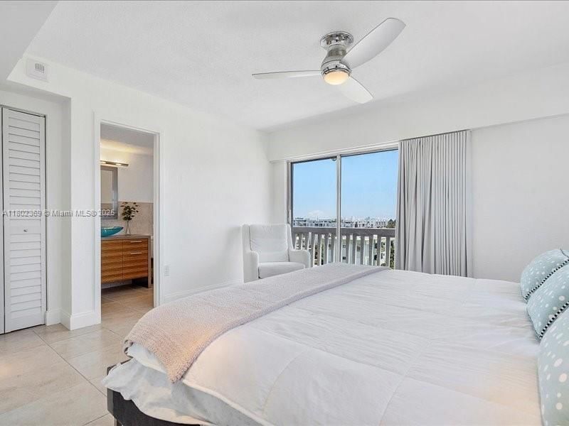 Real estate property located at 7620 Carlyle Ave #702, Miami-dade, Carlyle Plaza Condo, Miami Beach, FL
