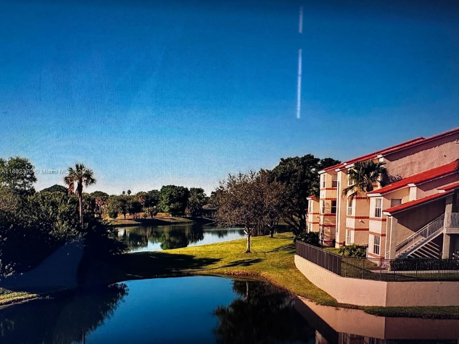 Real estate property located at 3310 Pinewalk Dr N #1814, Broward, Coral Key Condo, Margate, FL