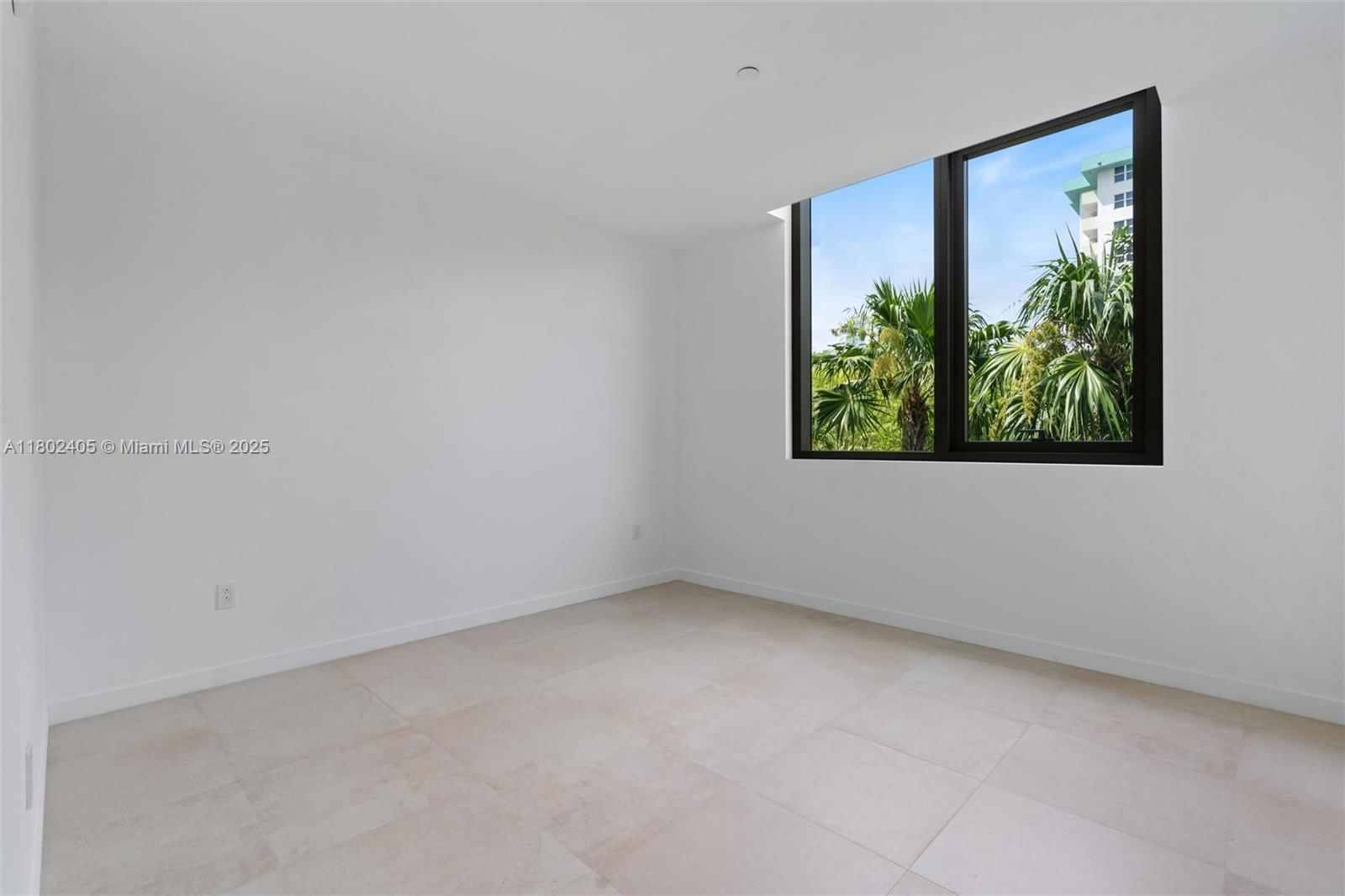Real estate property located at 1135 103rd St #203, Miami-dade, Bay Harbor Islands, Bay Harbor Islands, FL