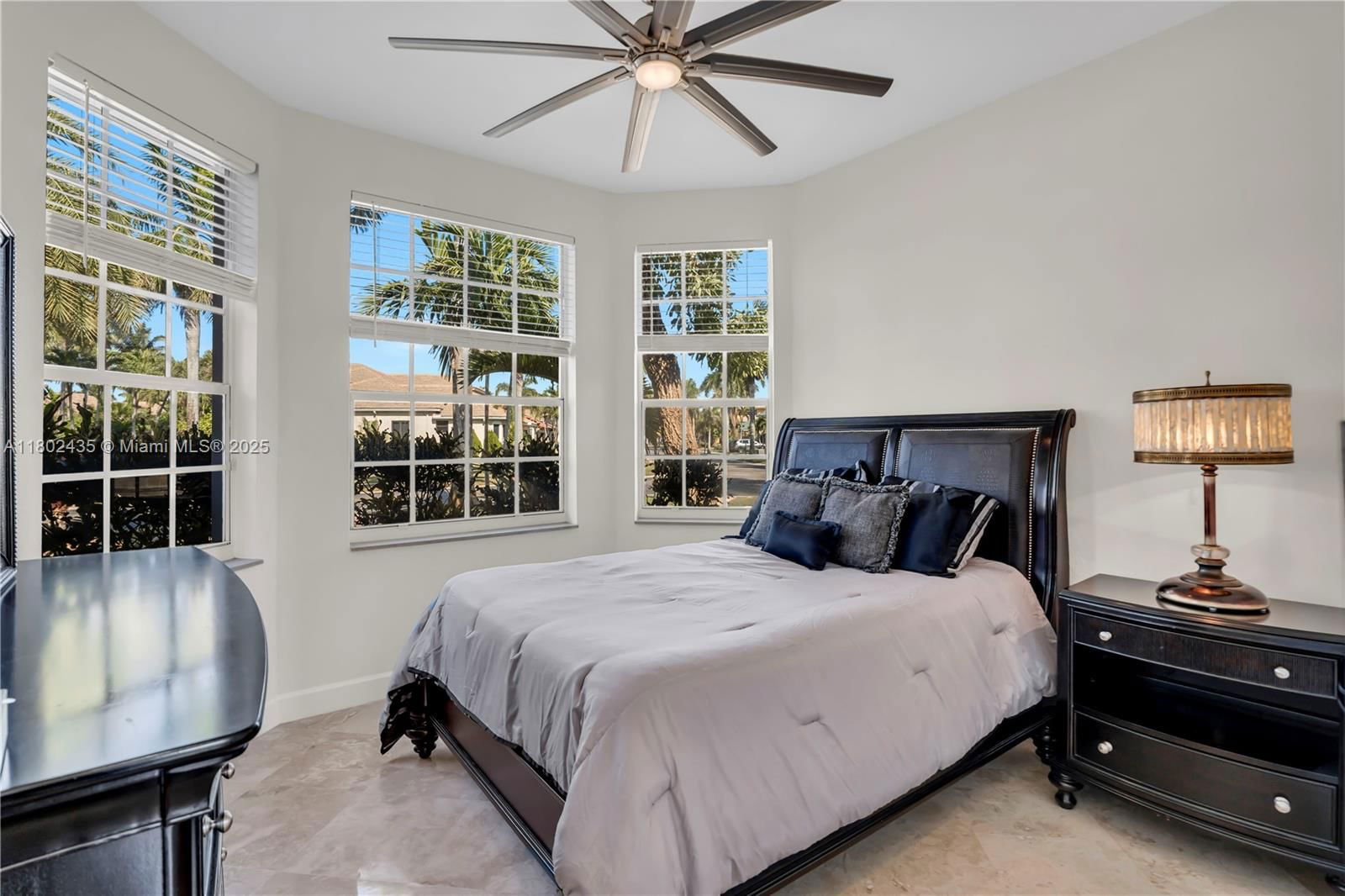 Real estate property located at 18900 32nd Ct, Broward, Sunset Lakes Plat One, Miramar, FL