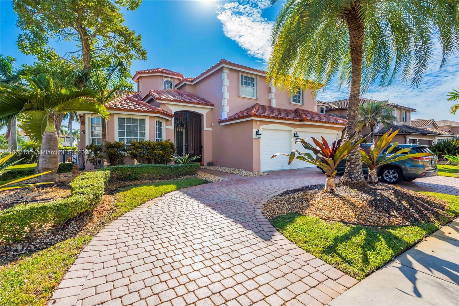 Real estate property located at 18900 32nd Ct, Broward, Sunset Lakes Plat One, Miramar, FL