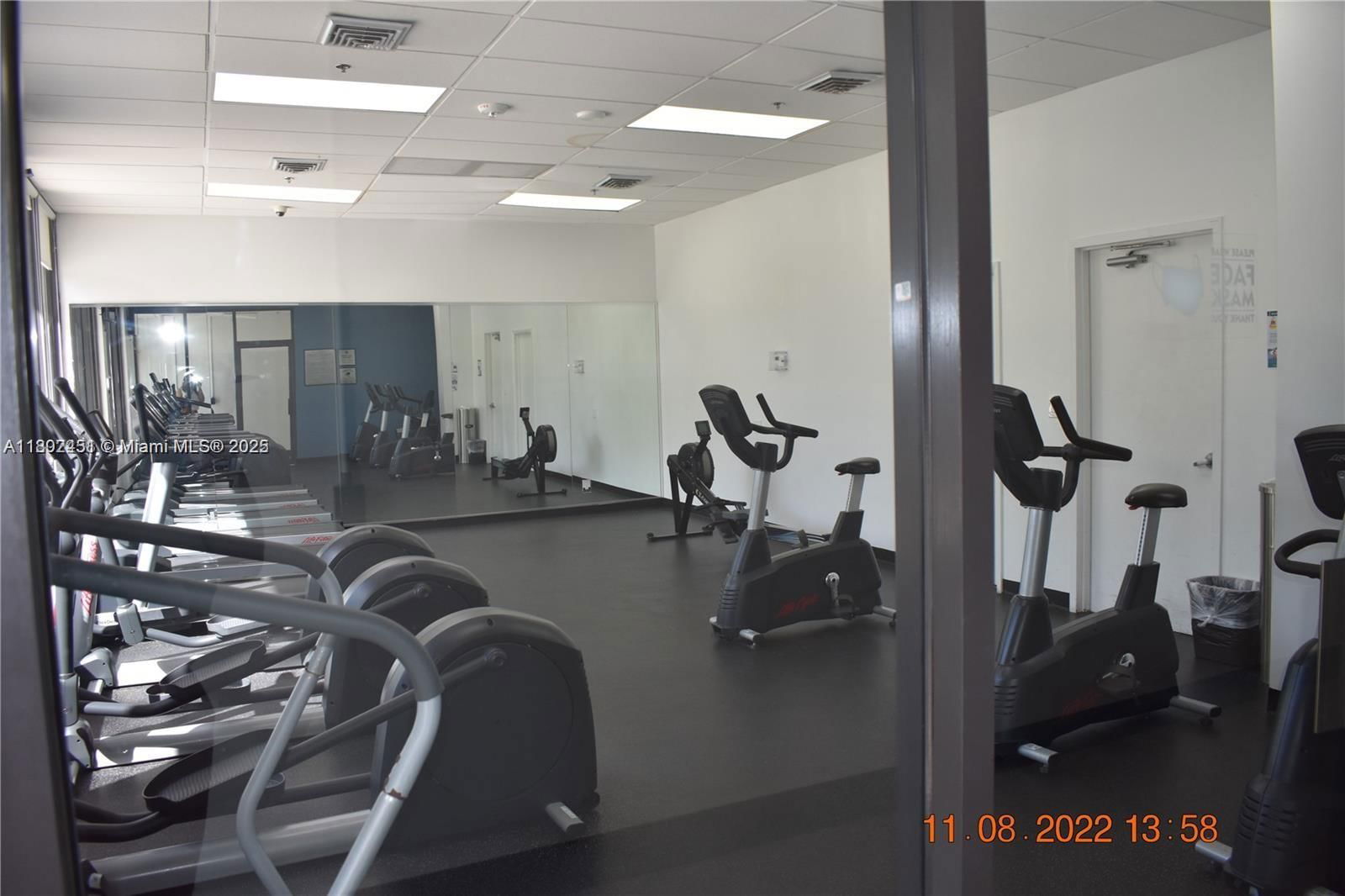 Real estate property located at 100 Bayview Dr #309, Miami-dade, Arlen House East Condo, Sunny Isles Beach, FL