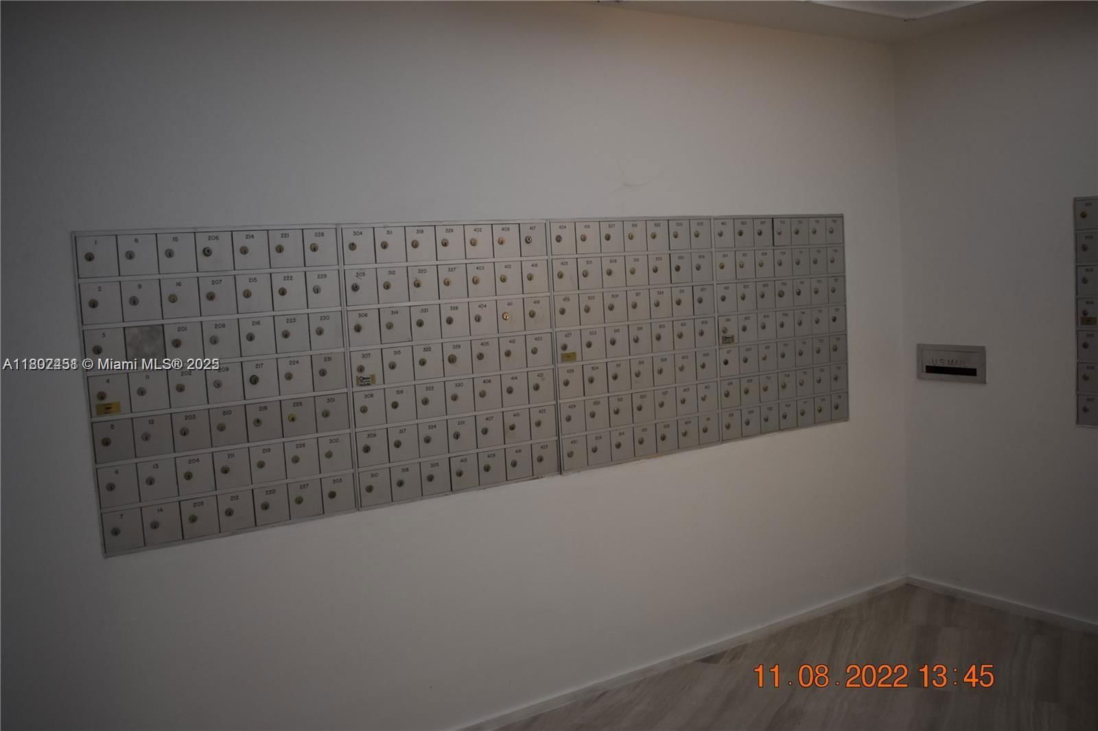 Real estate property located at 100 Bayview Dr #309, Miami-dade, Arlen House East Condo, Sunny Isles Beach, FL