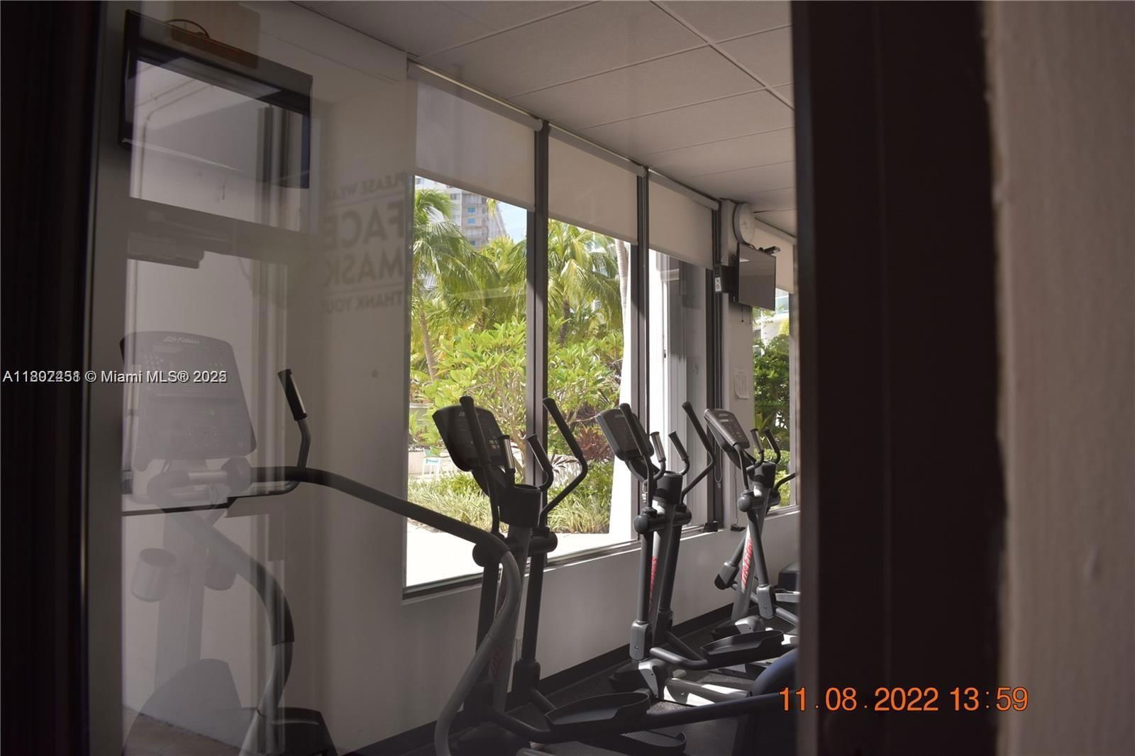 Real estate property located at 100 Bayview Dr #309, Miami-dade, Arlen House East Condo, Sunny Isles Beach, FL