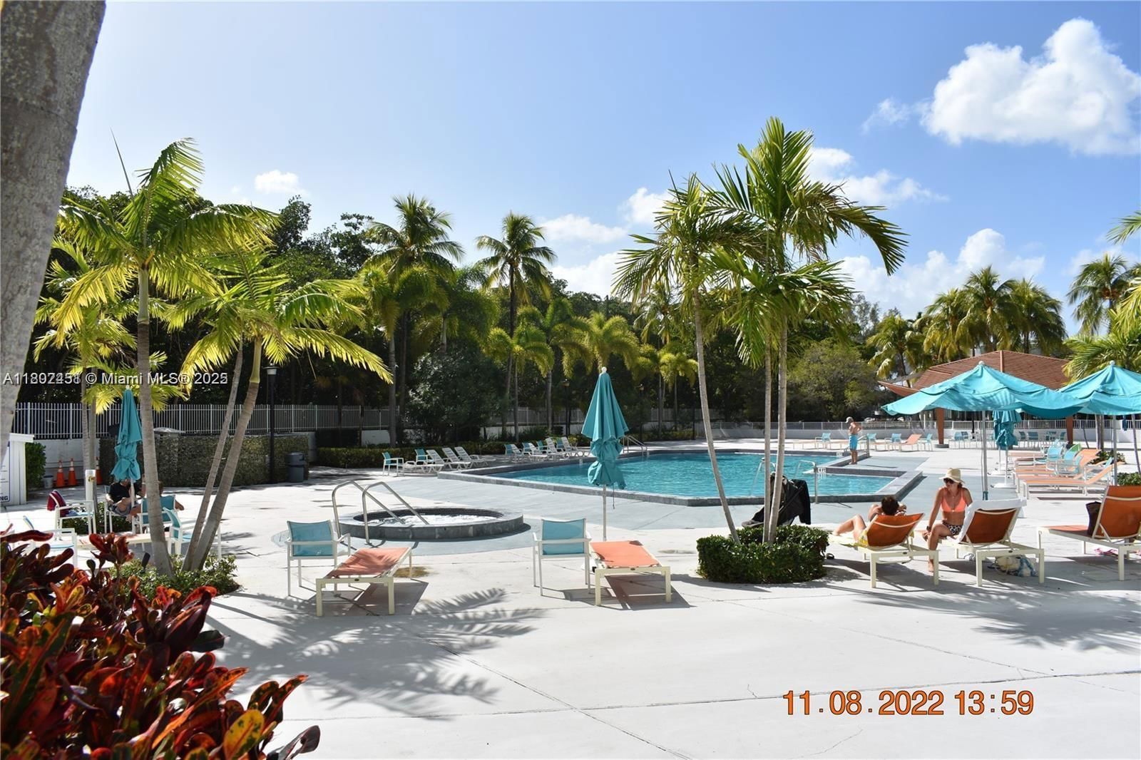 Real estate property located at 100 Bayview Dr #309, Miami-dade, Arlen House East Condo, Sunny Isles Beach, FL