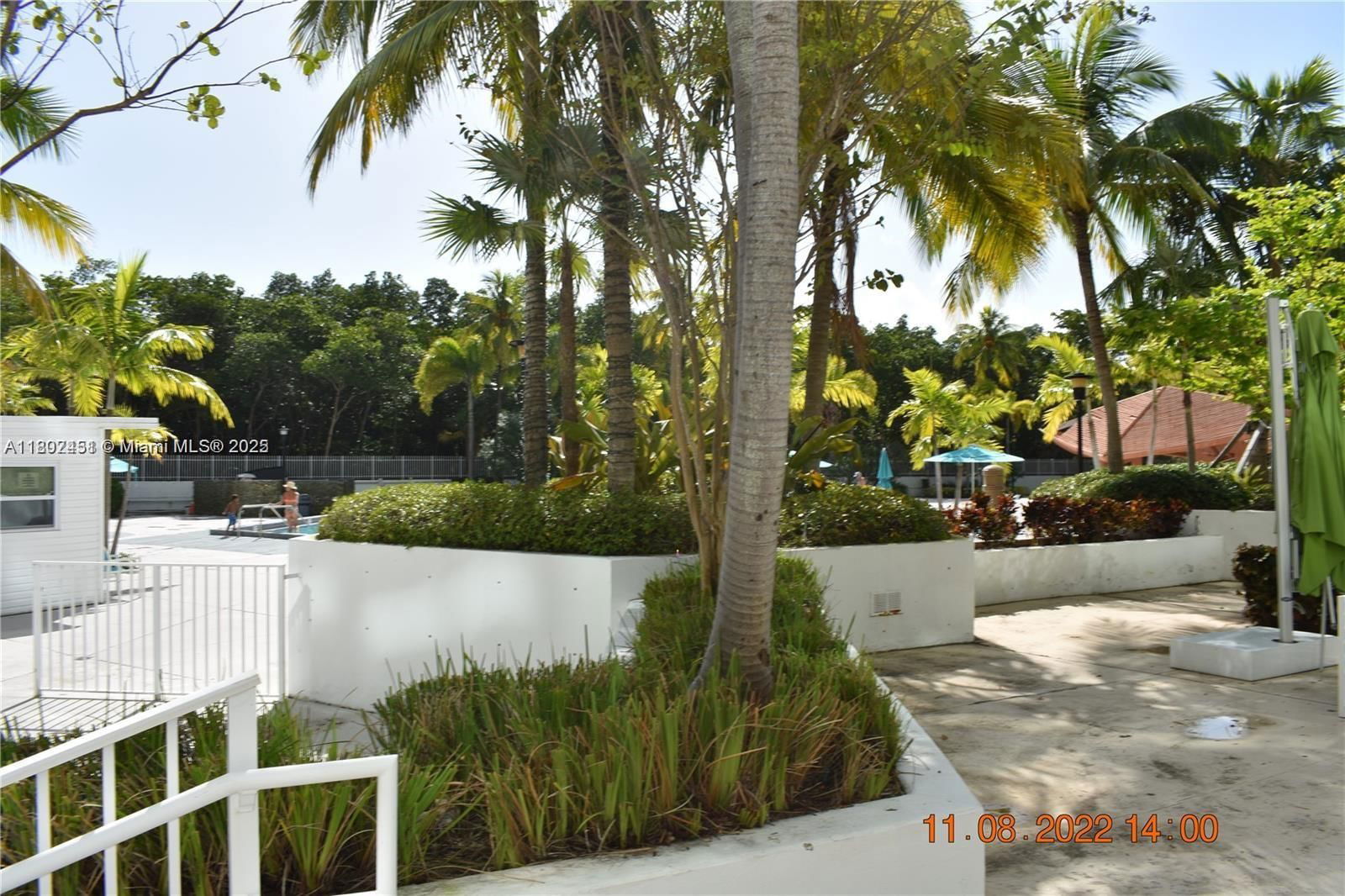 Real estate property located at 100 Bayview Dr #309, Miami-dade, Arlen House East Condo, Sunny Isles Beach, FL