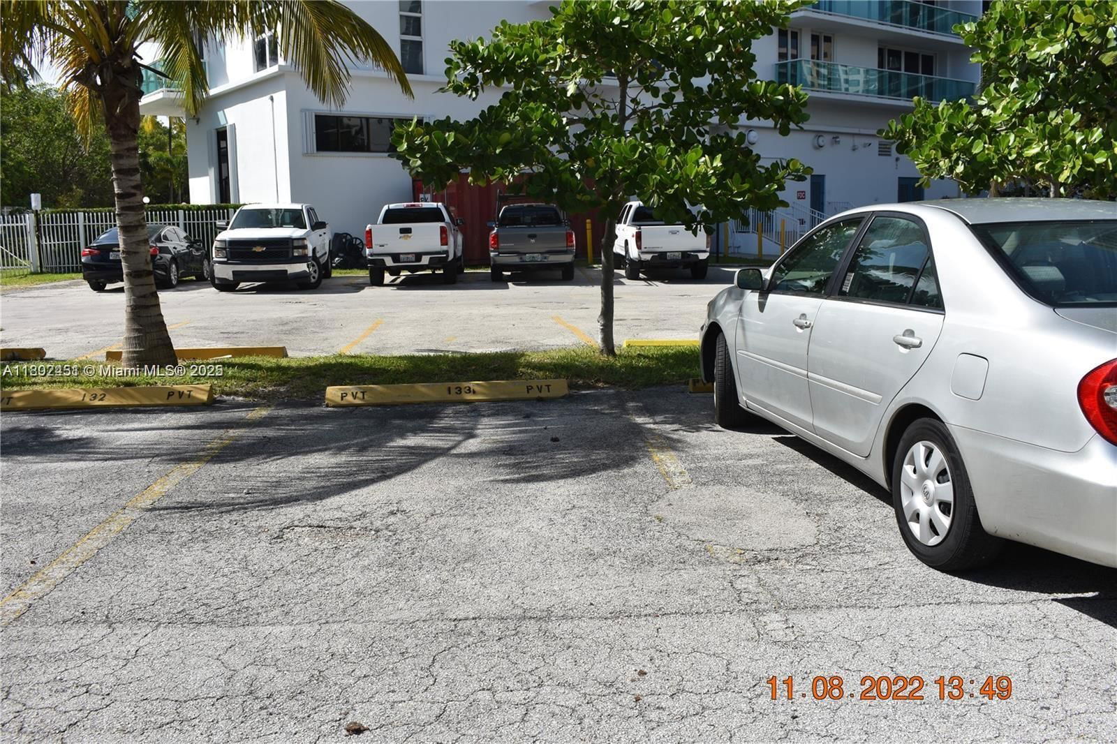 Real estate property located at 100 Bayview Dr #309, Miami-dade, Arlen House East Condo, Sunny Isles Beach, FL