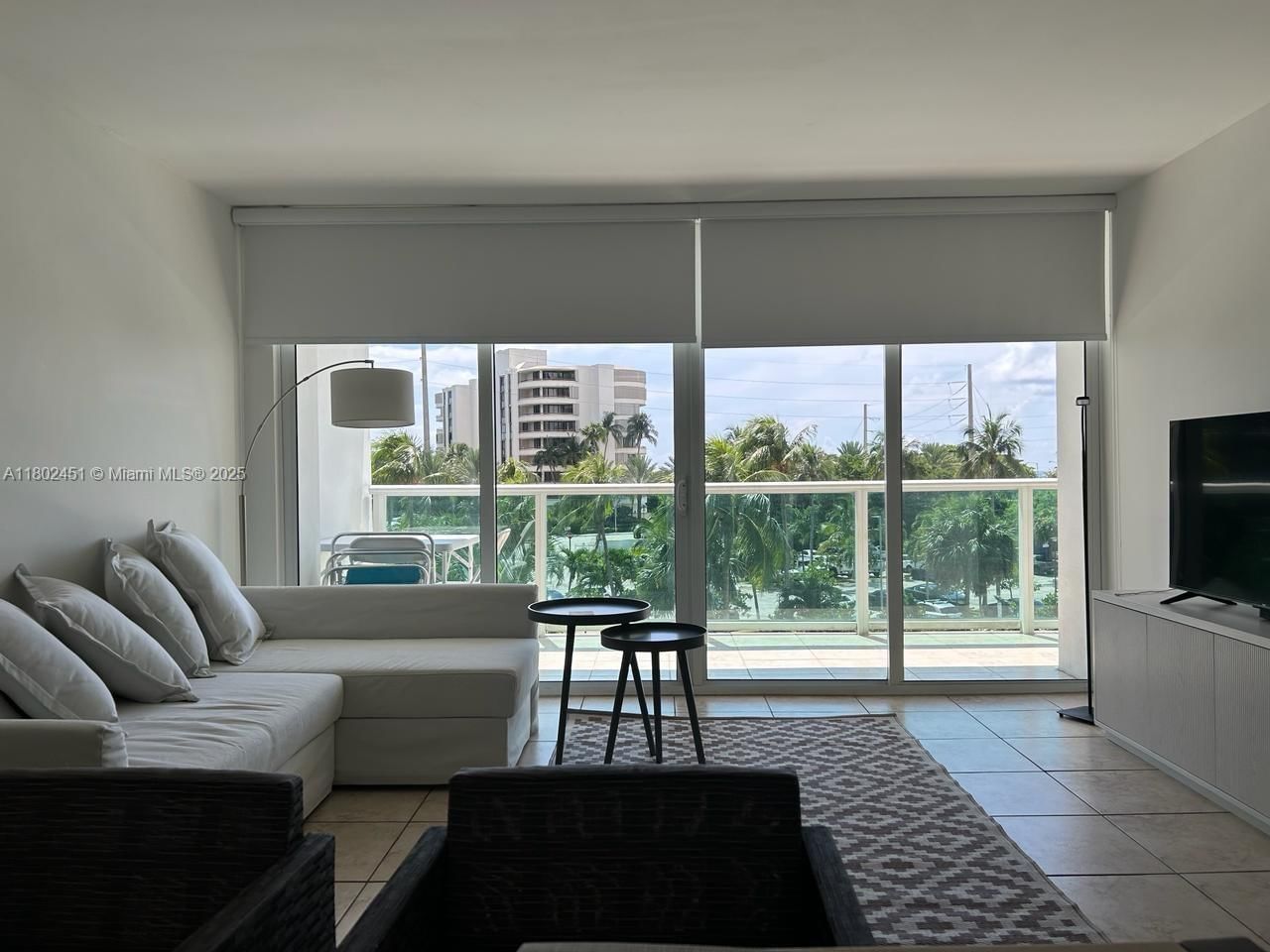 Real estate property located at 100 Bayview Dr #309, Miami-dade, Arlen House East Condo, Sunny Isles Beach, FL
