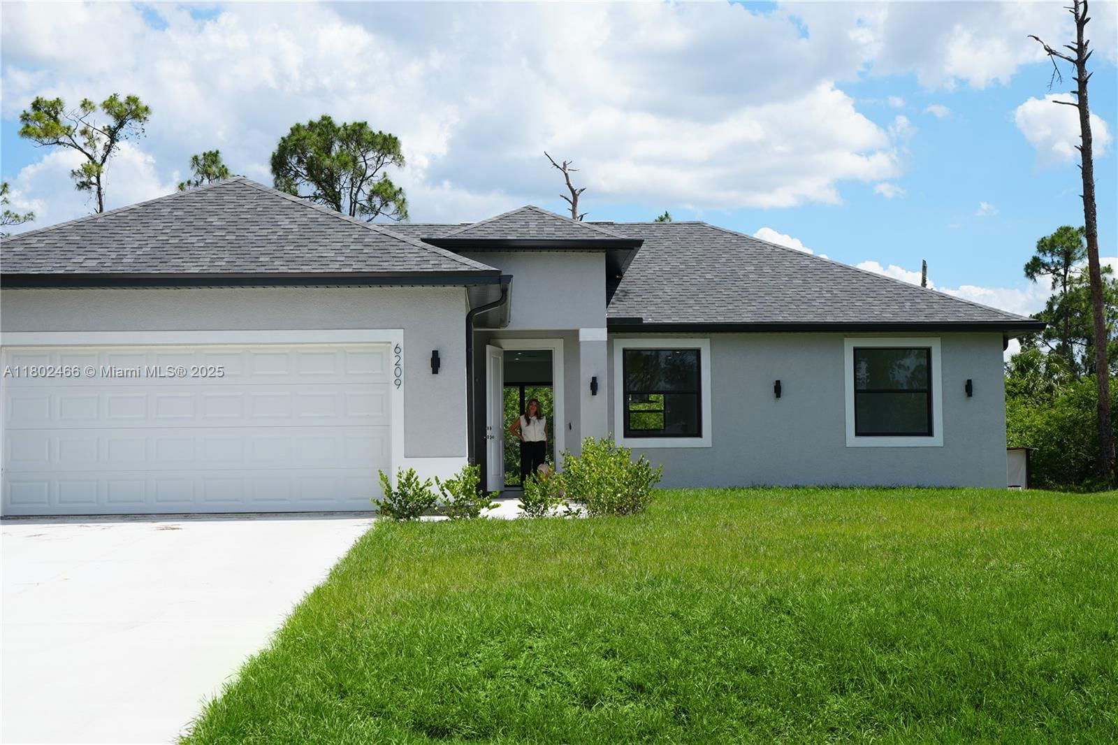 Real estate property located at 9016 Justice Cir, Hendry, Port Labelle, La Belle, FL