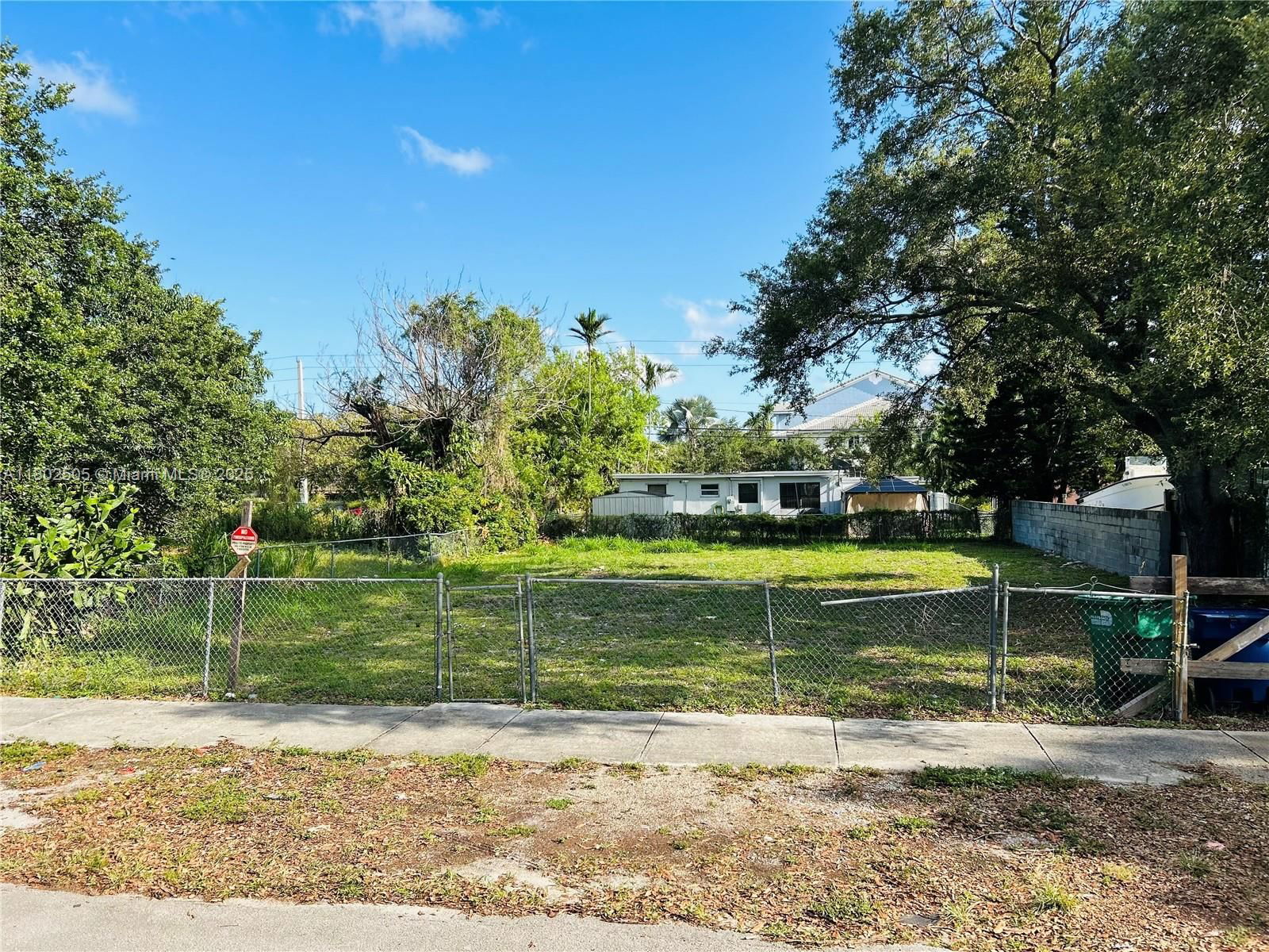 Real estate property located at 1920 81st Ter, Miami-dade, W Little River Rev, Miami, FL