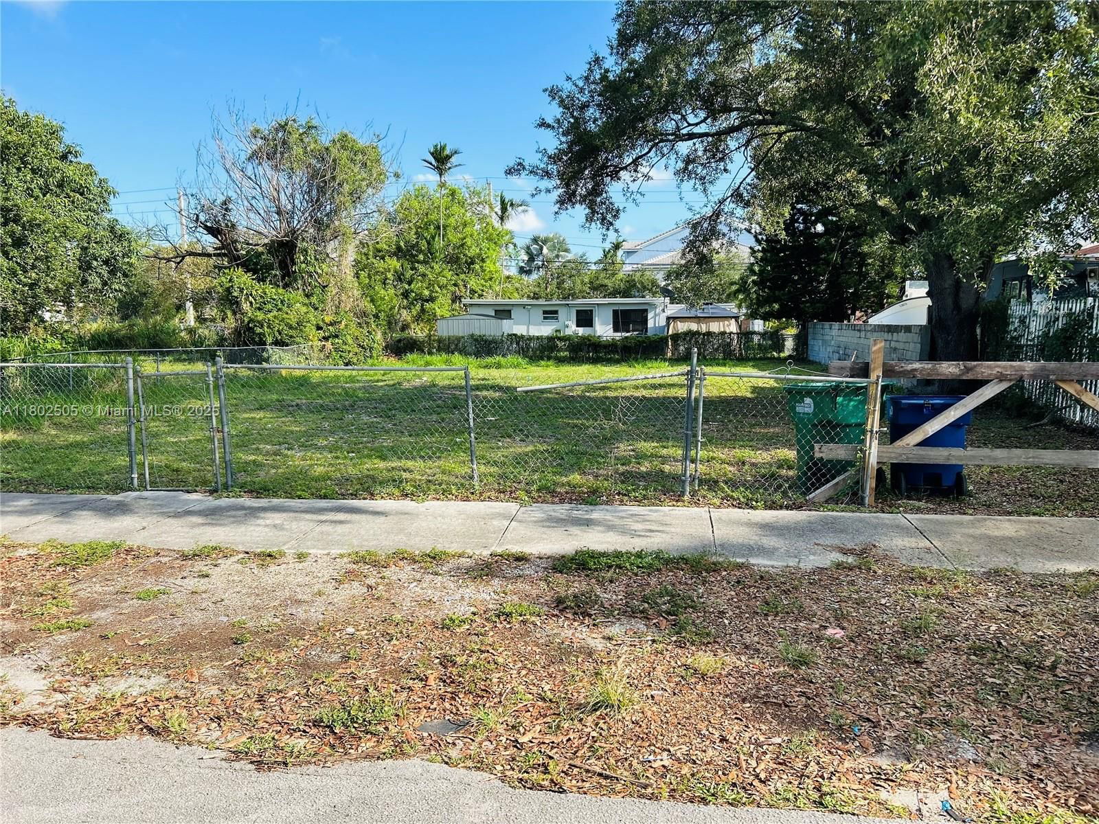 Real estate property located at 1920 81st Ter, Miami-dade, W Little River Rev, Miami, FL