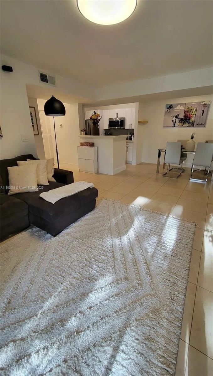 Real estate property located at 10670 156th Pl #313, Miami-dade, Vista Lago At The Hammock, Miami, FL