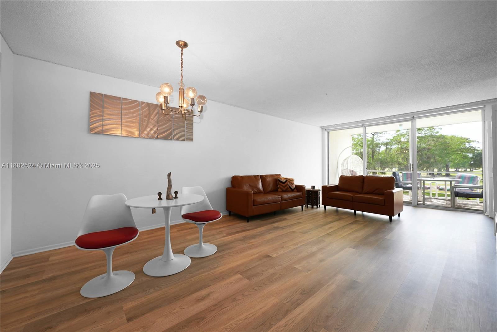 Real estate property located at 605 Oaks Dr #203, Broward, Palm Aire Country Club, Pompano Beach, FL