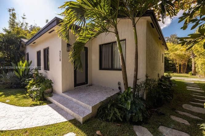 Real estate property located at 4228 3rd Ave, Miami-dade, Griffins Sub, Miami, FL