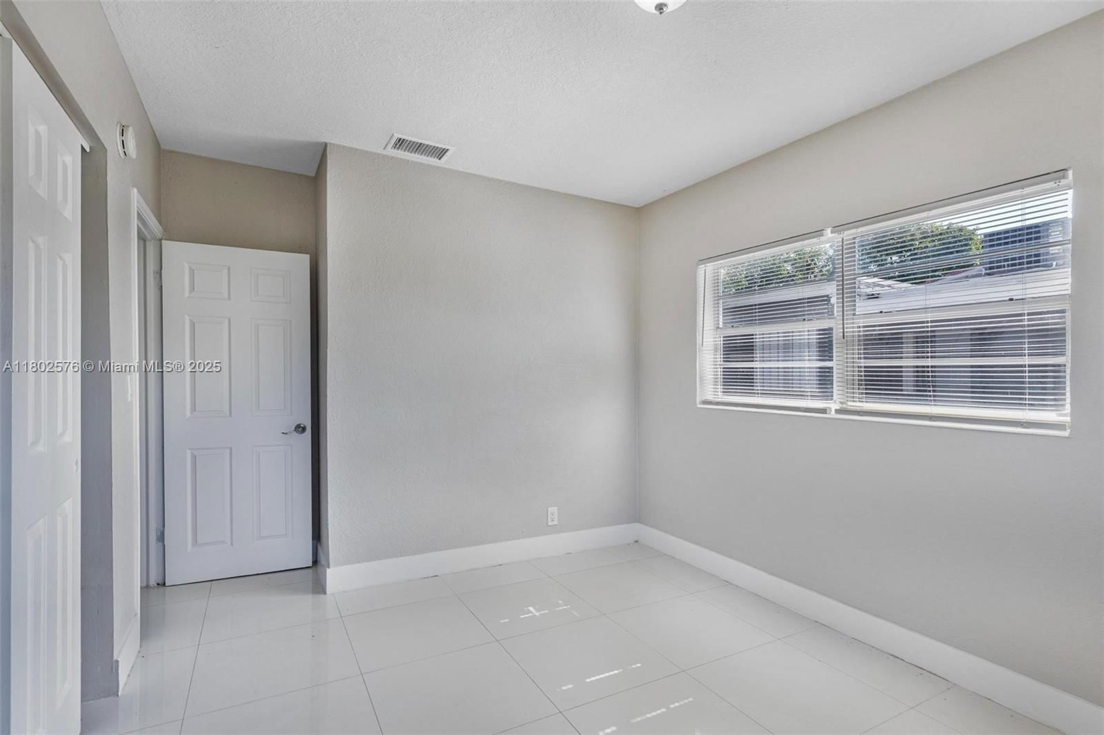Real estate property located at 3271 Auburn Blvd, Broward, Melrose Park Sec 1, Fort Lauderdale, FL