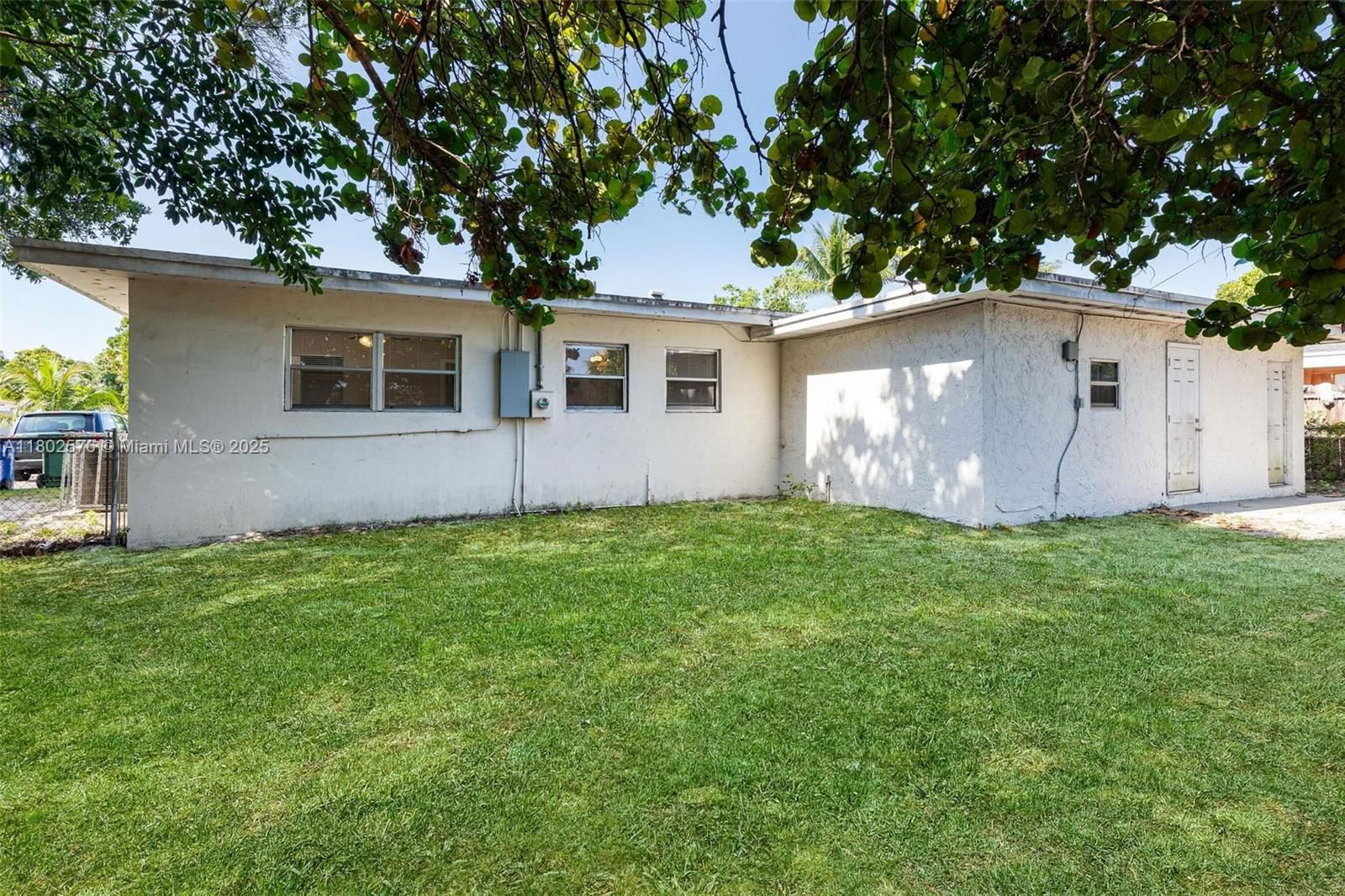 Real estate property located at 3271 Auburn Blvd, Broward, Melrose Park Sec 1, Fort Lauderdale, FL