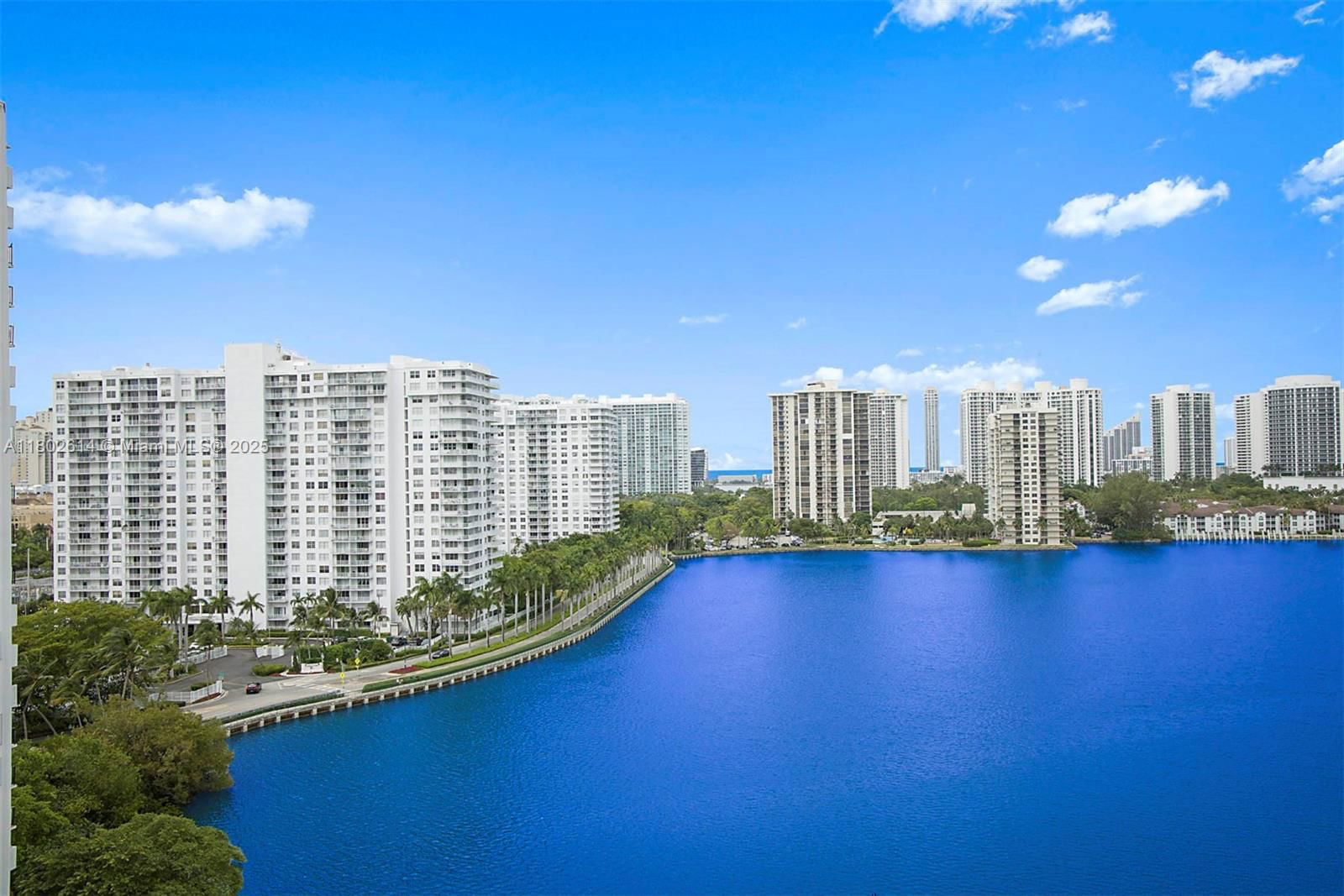 Real estate property located at 2750 183rd St #1409, Miami-dade, Commodore Plaza Condo, Aventura, FL