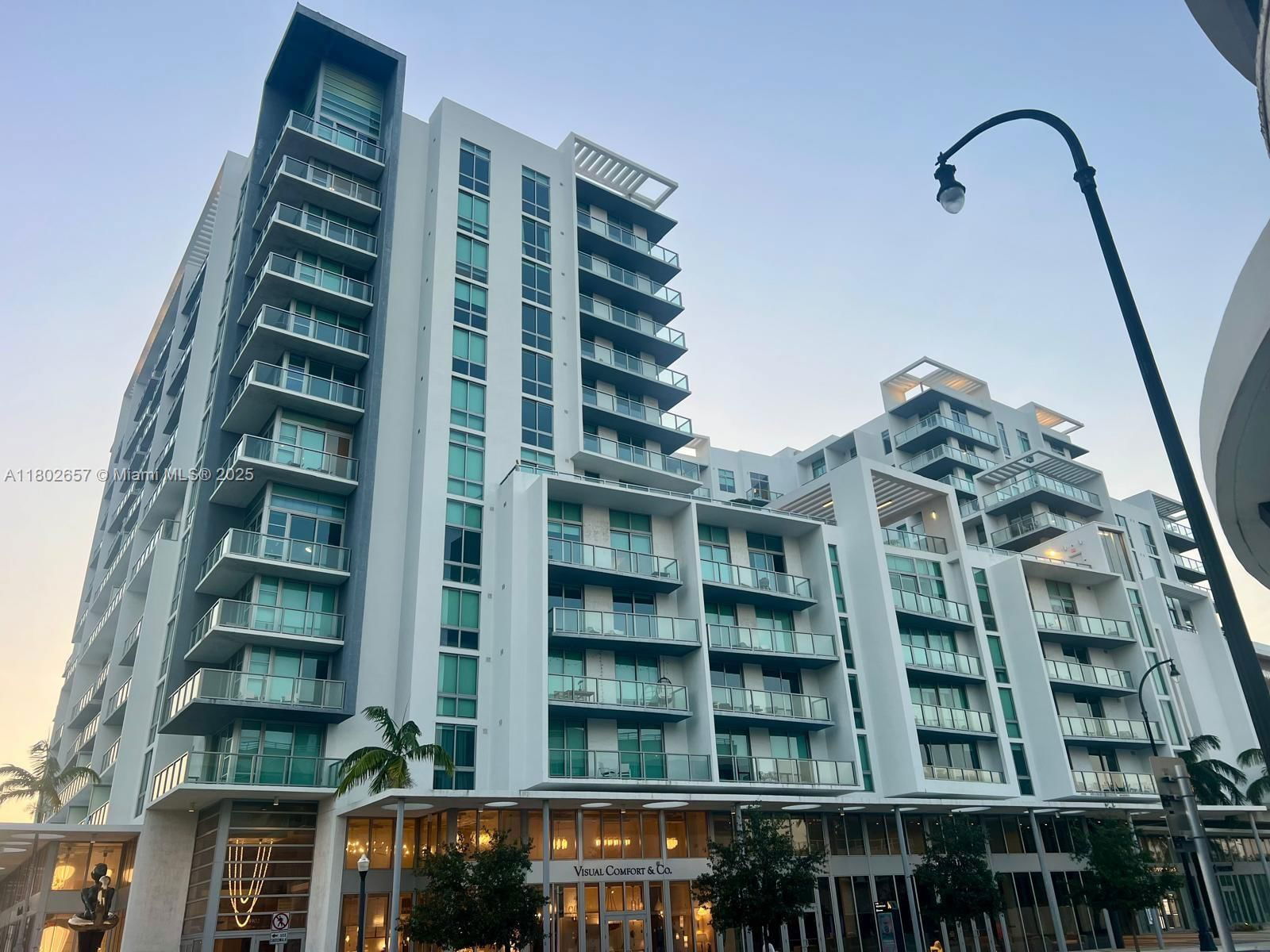 Real estate property located at 3900 Biscayne Blvd N-819, Miami-dade, Quadro Condo, Miami, FL