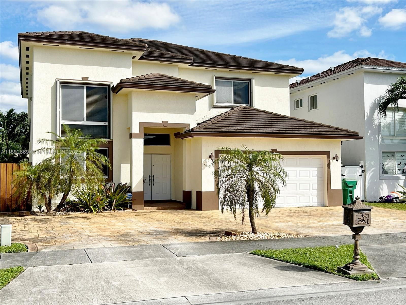 Real estate property located at 4619 164th Pl, Miami-dade, Woodland Estates So, Miami, FL