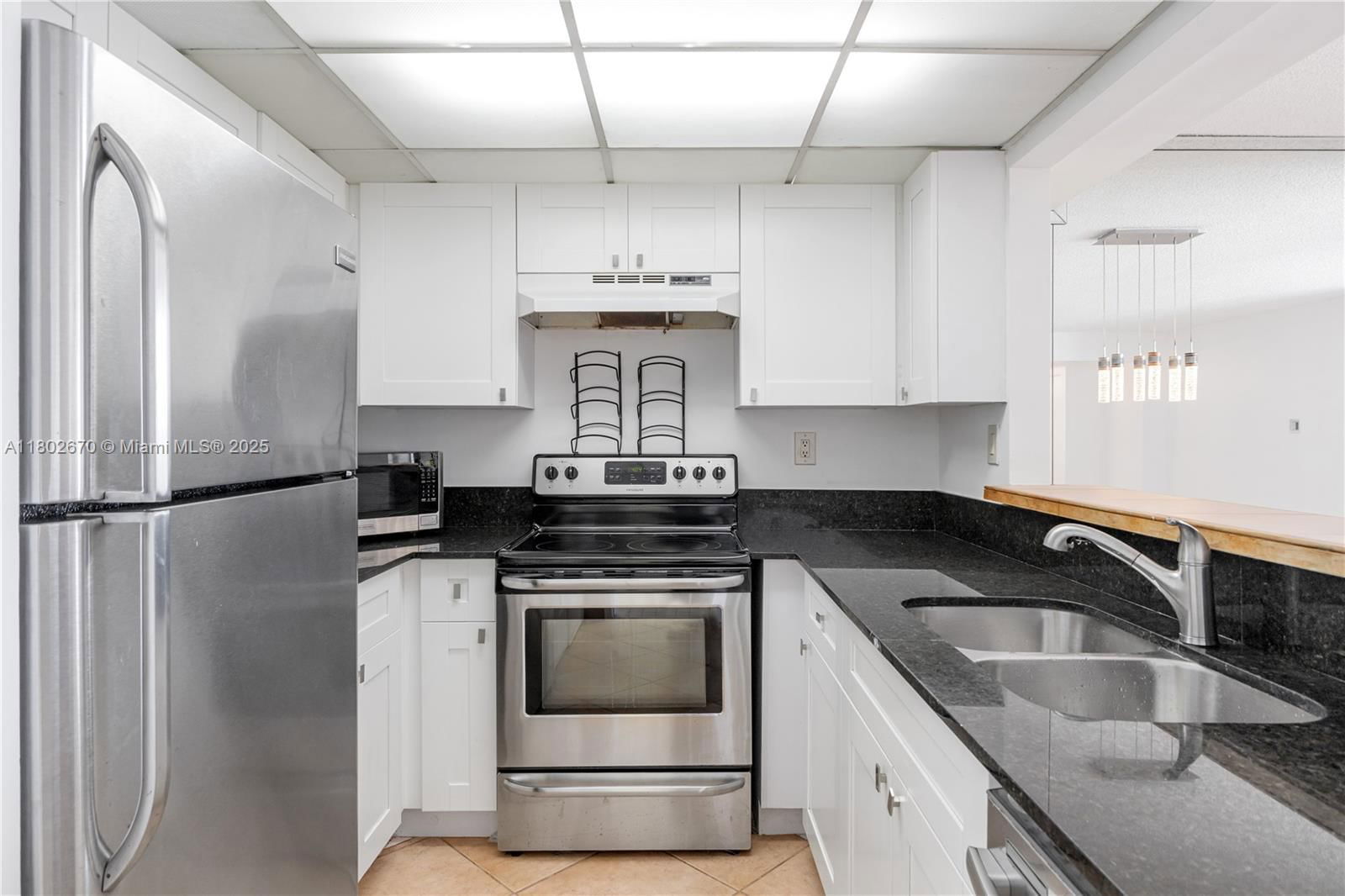 Real estate property located at 540 Brickell Key Dr #904, Miami-dade, Brickell Key Ii Condo, Miami, FL