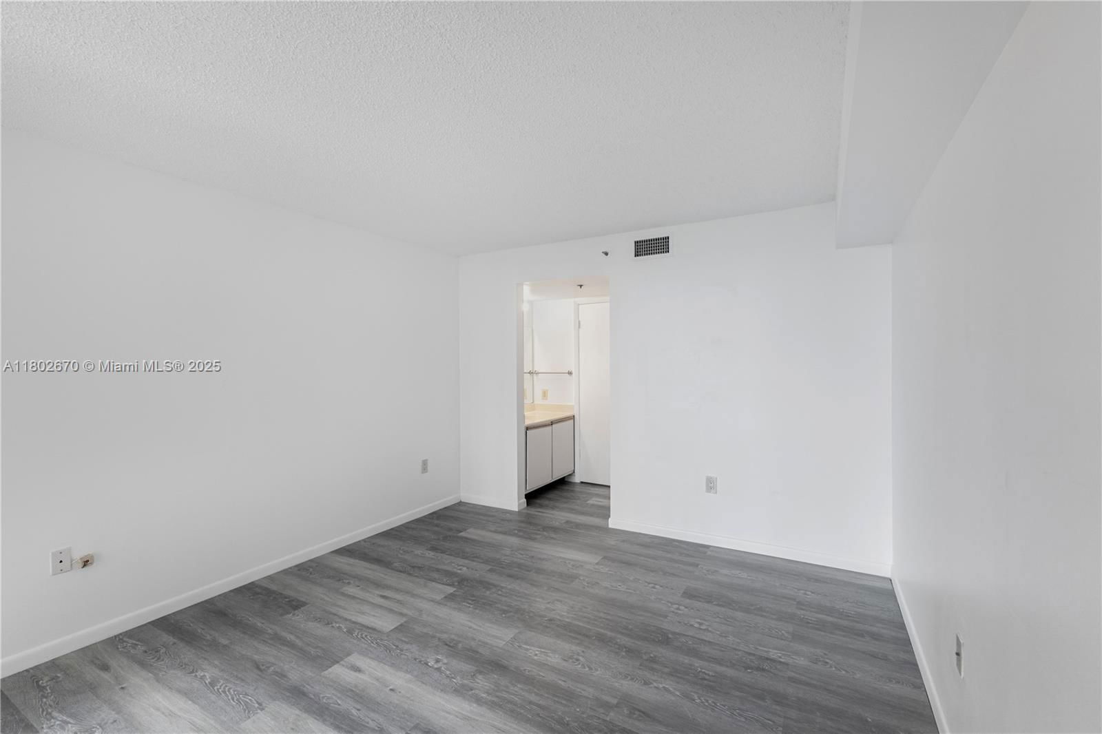 Real estate property located at 540 Brickell Key Dr #904, Miami-dade, Brickell Key Ii Condo, Miami, FL