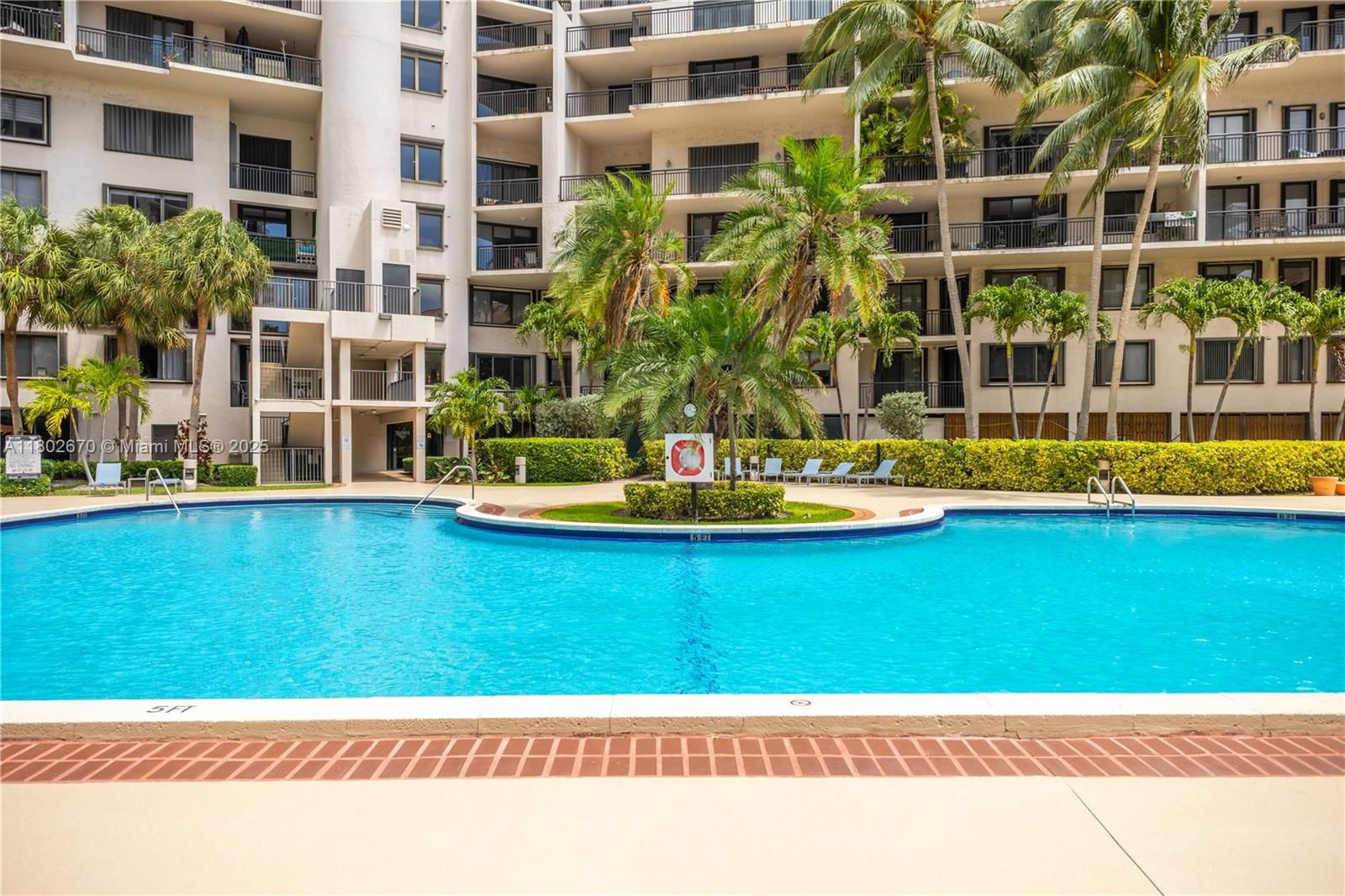 Real estate property located at 540 Brickell Key Dr #904, Miami-dade, Brickell Key Ii Condo, Miami, FL